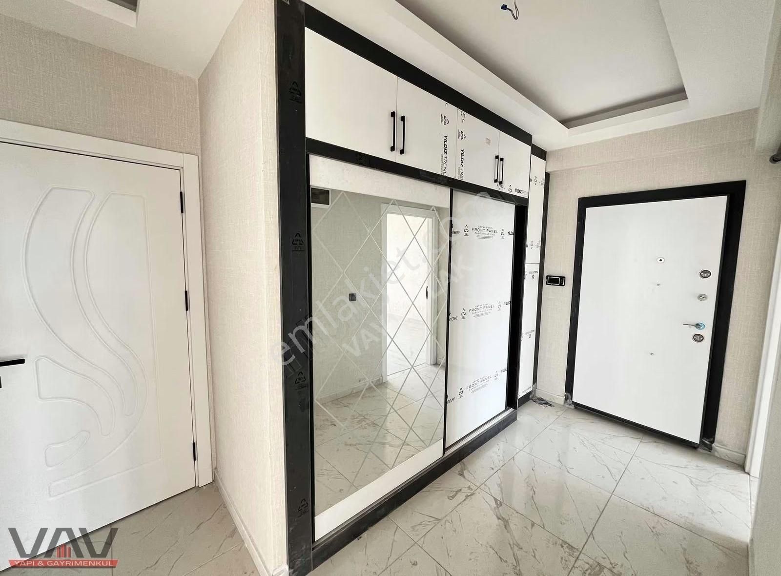 Karaman Yolu Üzerinde İskanlı Oturuma Hazır Lüks 3+1 Daire! - Görsel 3