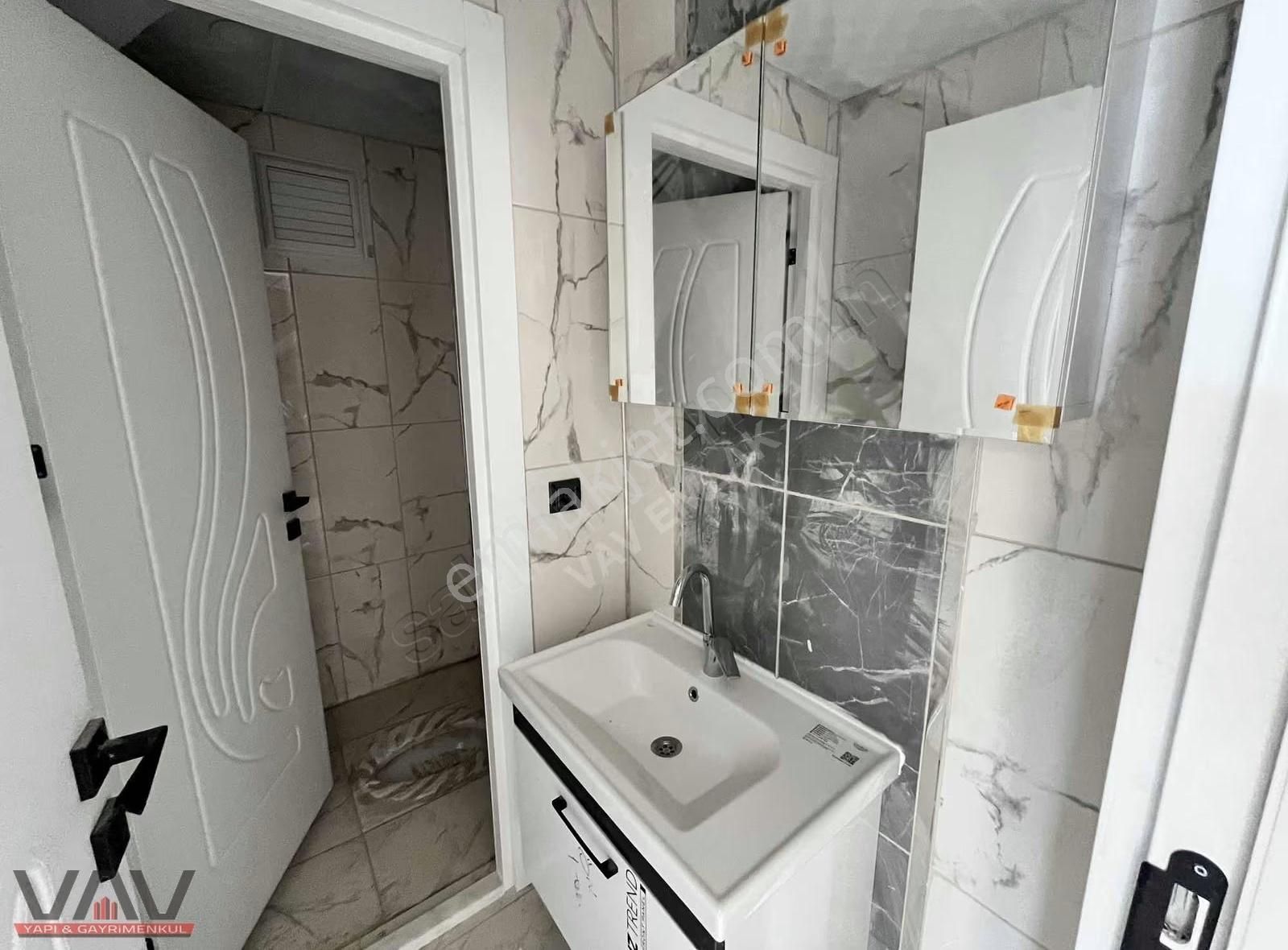 Karaman Yolu Üzerinde İskanlı Oturuma Hazır Lüks 3+1 Daire! - Görsel 13