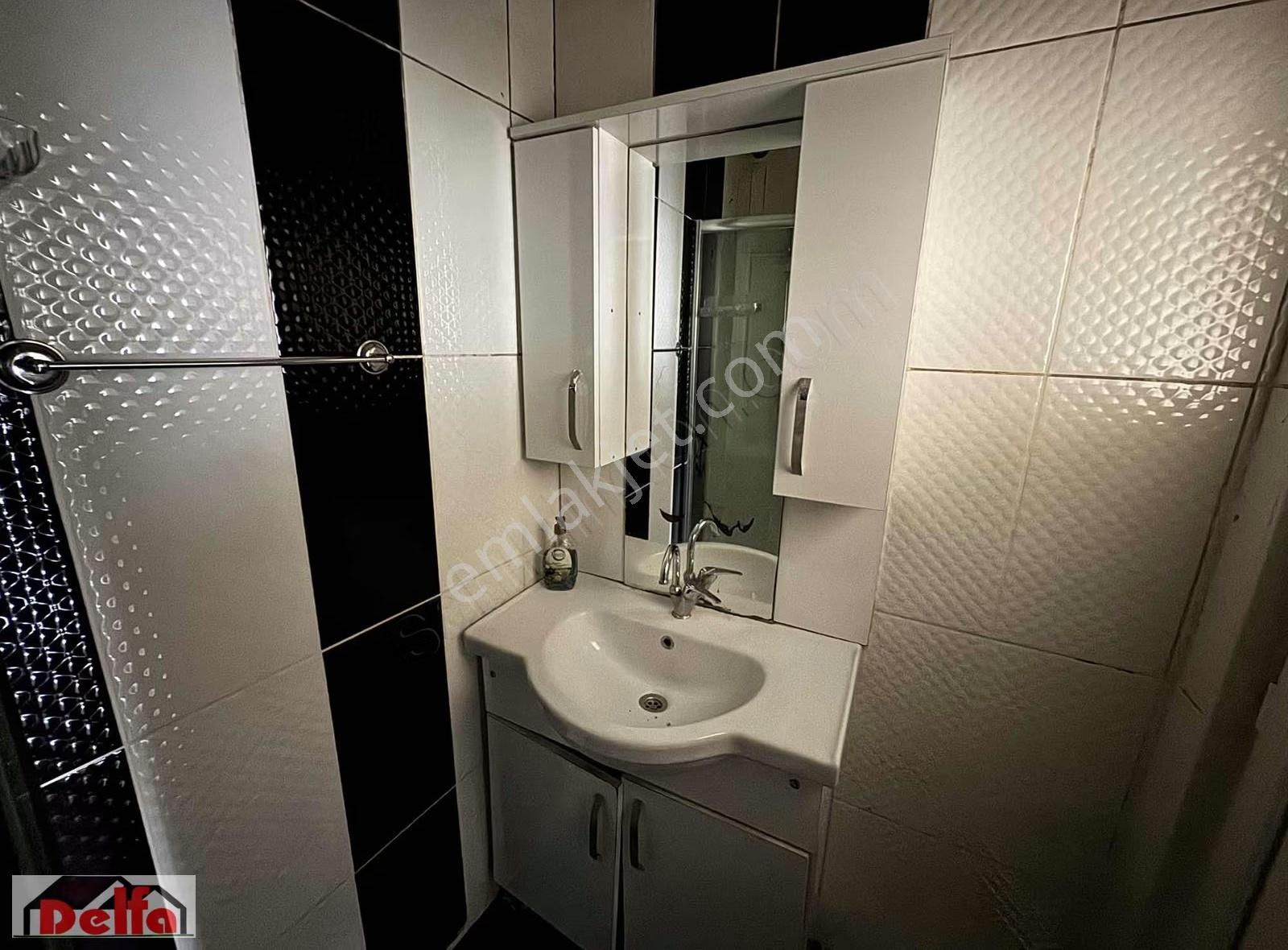 Delfa Emlaktan Merkezi Konumda 2+1 Satılık Daire - Görsel 16