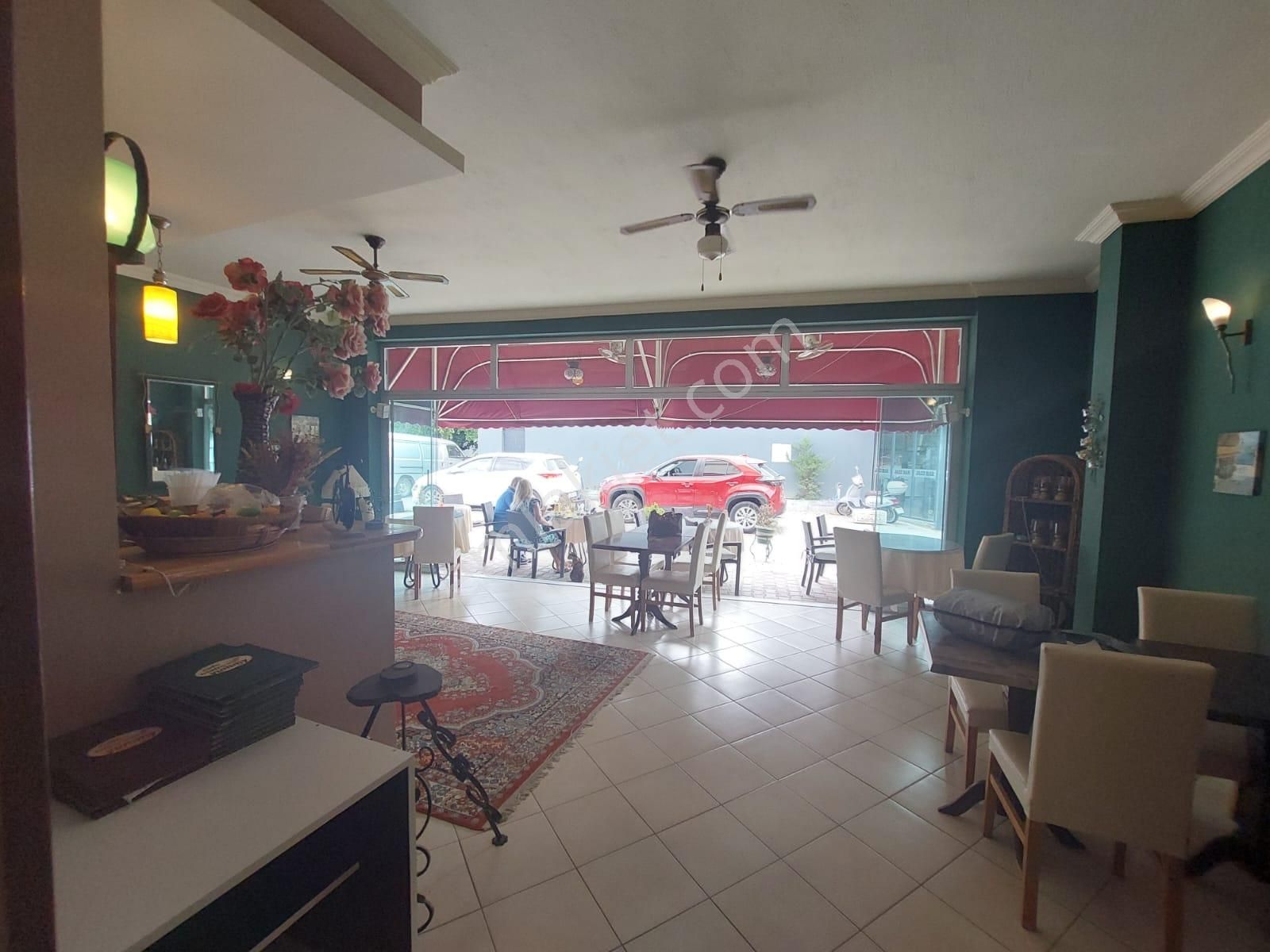 Dalyan Kanal Manzaralı Merkezde Kapı Müşterisi Hazır Devren Kiralık Cafe - Görsel 3