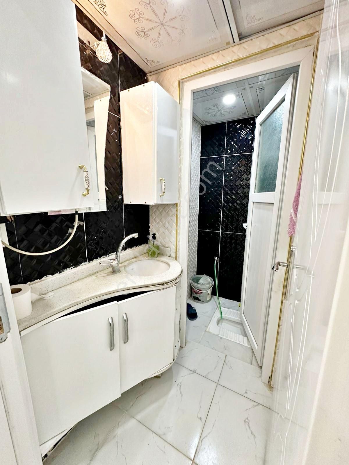 Belkız'da Merkezi Konumda Masrafsız Cam Balkonlu Lüx 2+1 Daire - Görsel 22