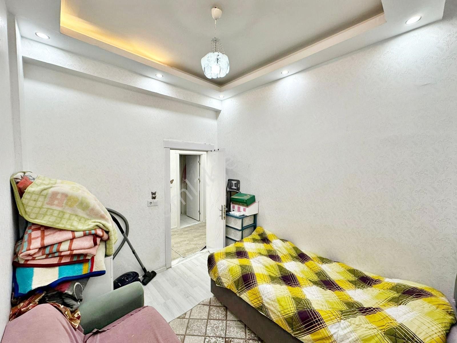 Belkız'da Merkezi Konumda Masrafsız Cam Balkonlu Lüx 2+1 Daire - Görsel 14