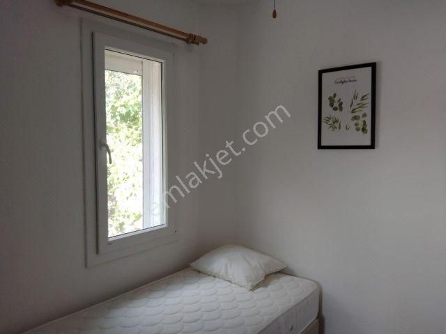 Eski Foçada Denize Çok Yakın 4+1 Satılık Villa - Görsel 14