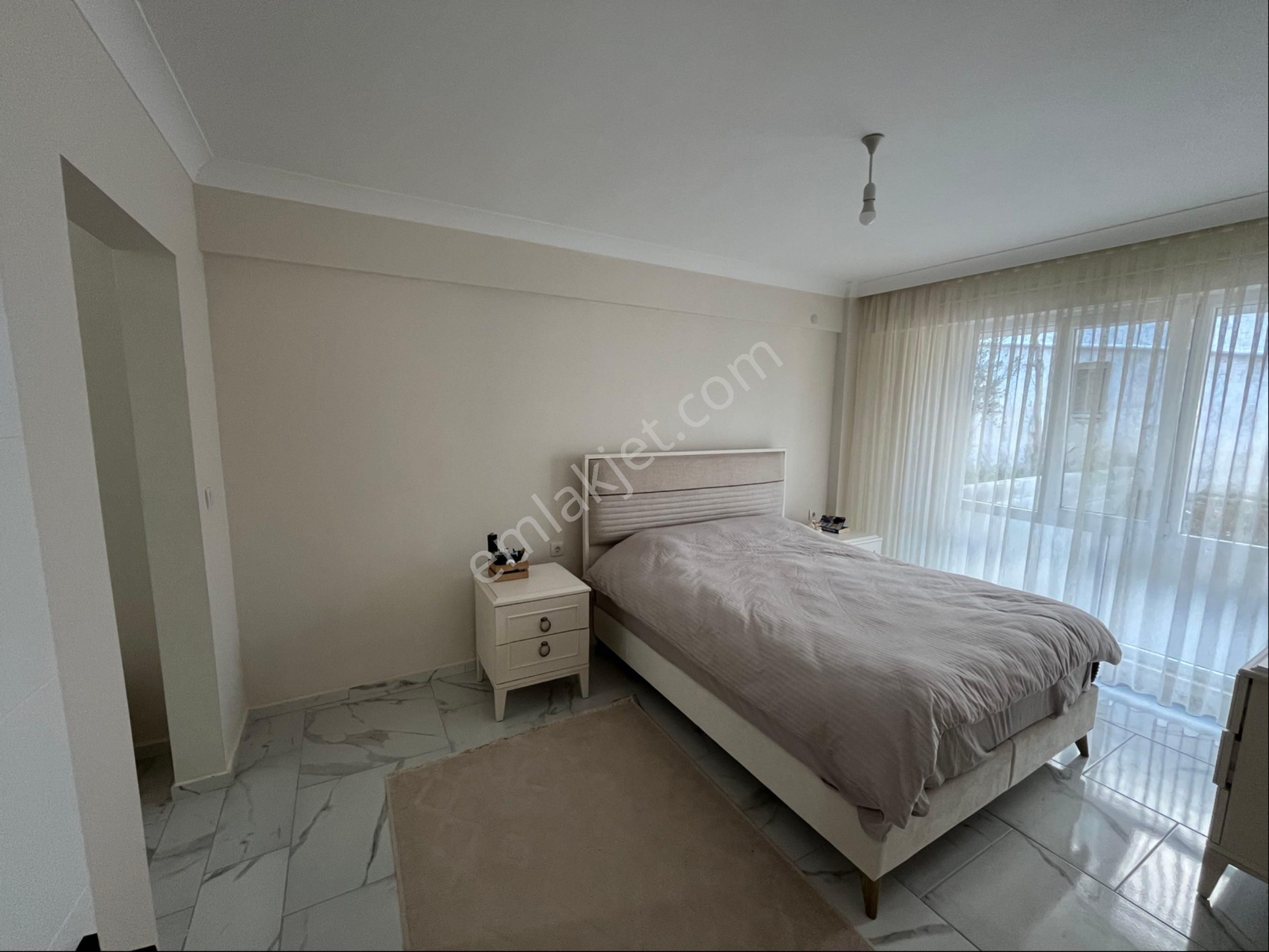 Bayırda Satılık 3+1 Ekstra Giyinme Odalı Ebeveyn Banyolu Geniş Daire - Görsel 12