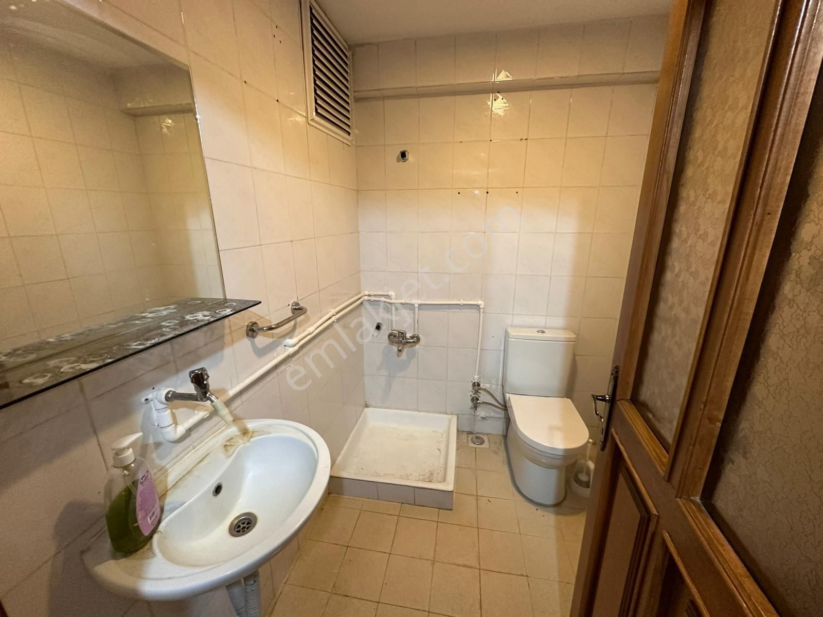 Etlik Mahallesi'nde Ebeveyn Banyolu 3+1 Fırsat Dairesi! - Görsel 16