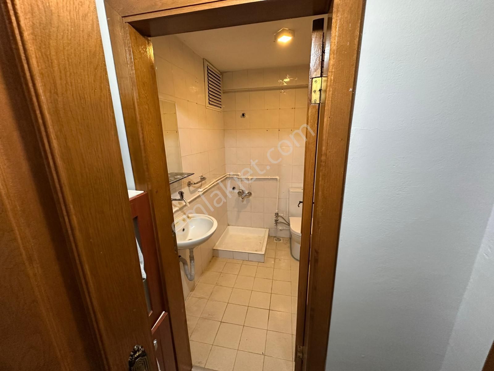 Etlik Mahallesi'nde Ebeveyn Banyolu 3+1 Fırsat Dairesi! - Görsel 15