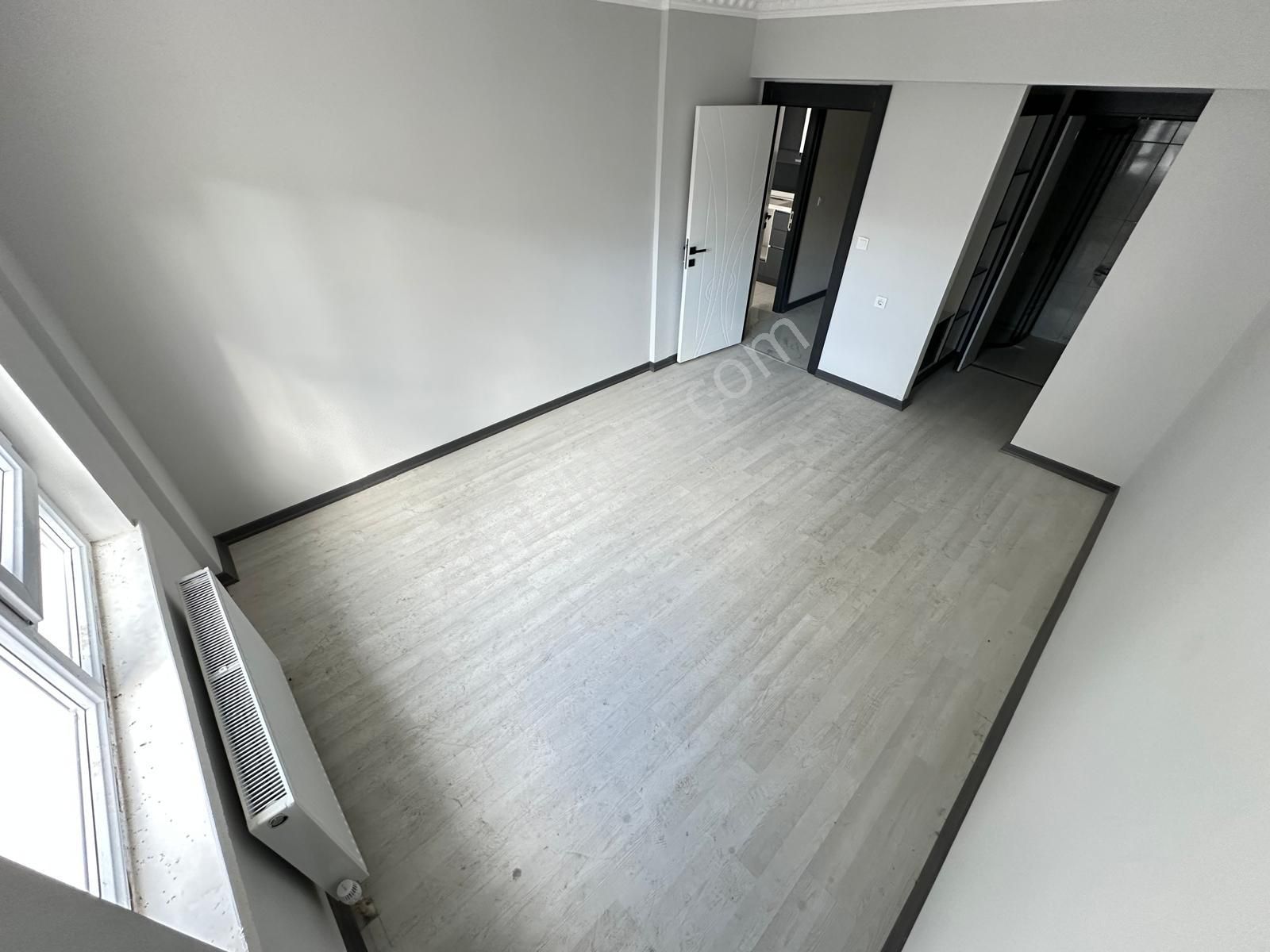 Yenikent Mustafa Kemal Mh.de Mükemmel Lokasyonda Satılık 3+1 Daireler - Görsel 16