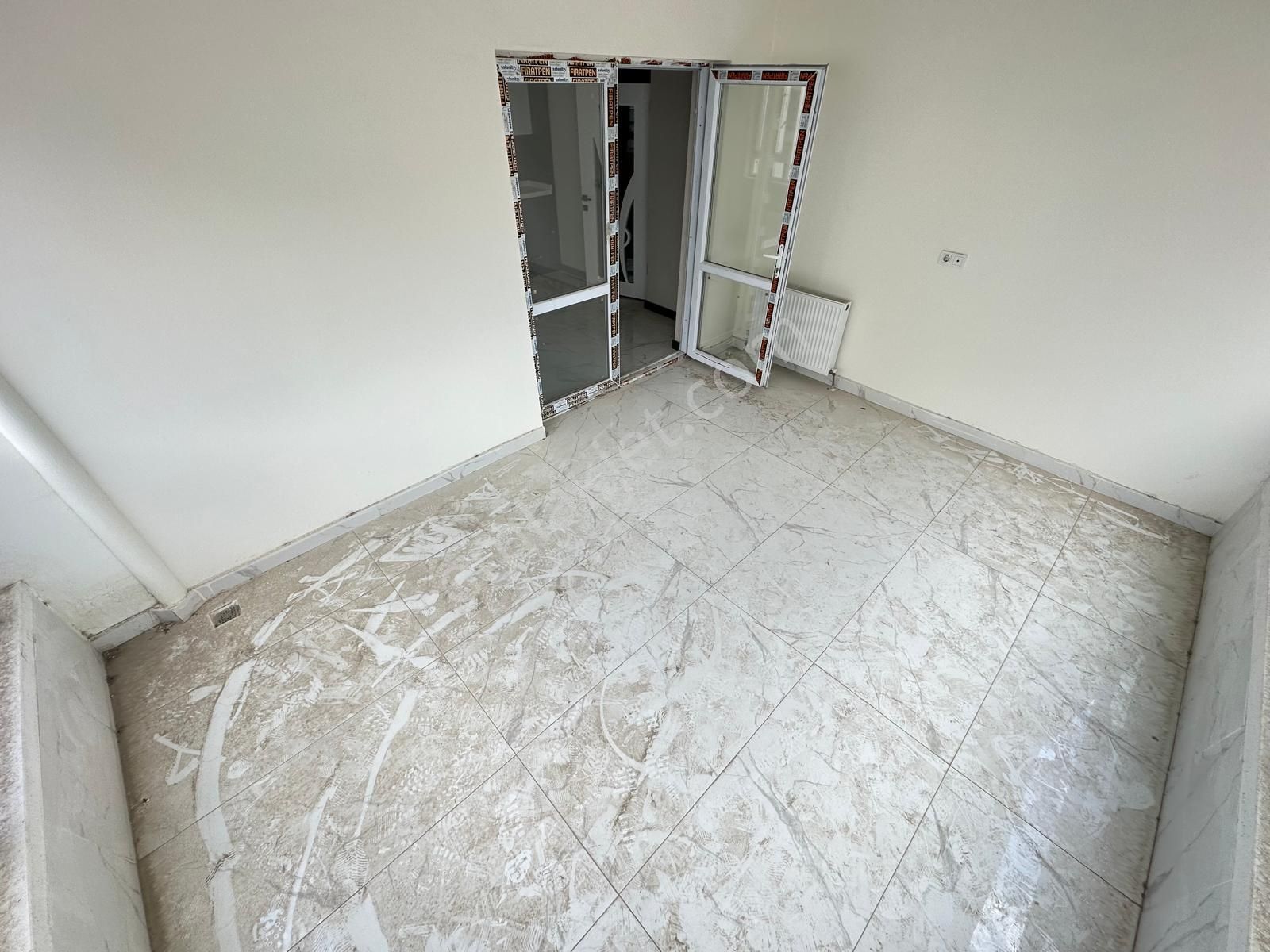 Yenikent Mustafa Kemal Mh.de Mükemmel Lokasyonda Satılık 3+1 Daireler - Görsel 31