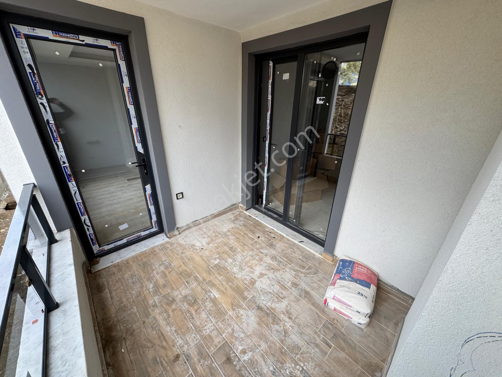 ▇ Varyant'tan Edremit'te 130 M2 Dağ Manzaralı 2+1 Ara Kat Daire ▇ - Görsel 16