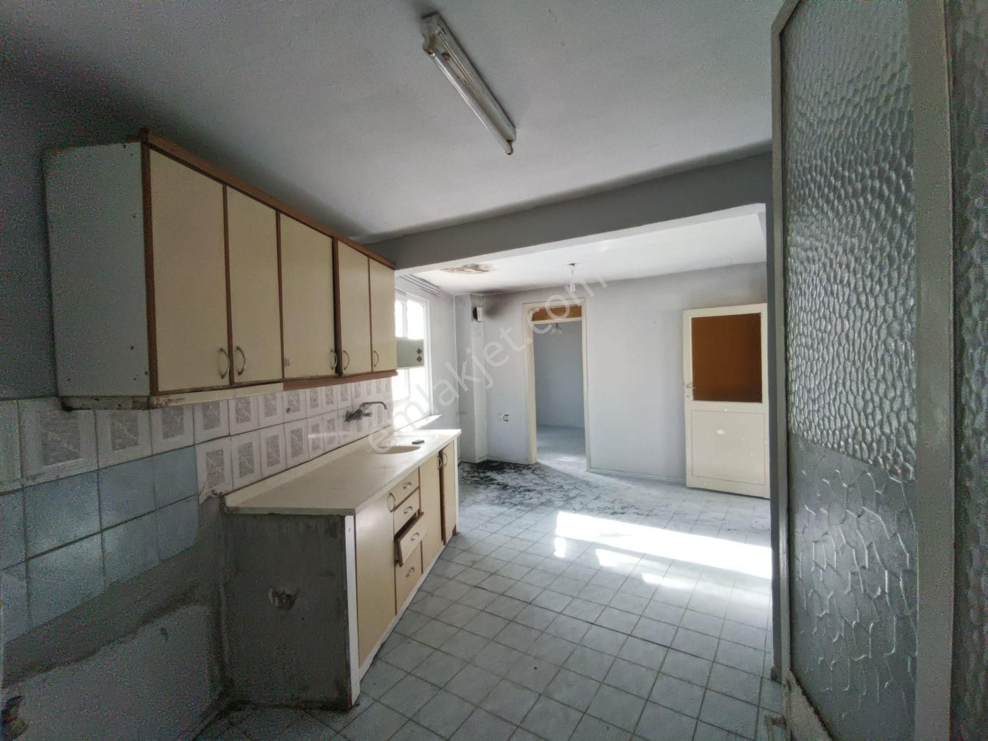 Golden Globy Edremit Turhanbey'de Satılık 77 M2 Arsa Üstüne Kurulu İki Katlı Ev - Görsel 27