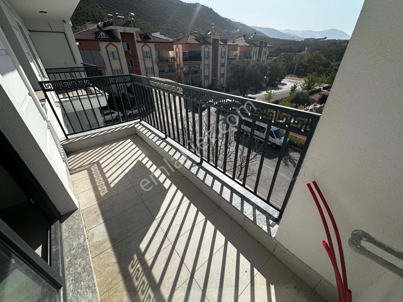 Üniversiteye,cerrahi Hast Ve Adli Tıpa Yakın Satılık Apartlar - Görsel 4