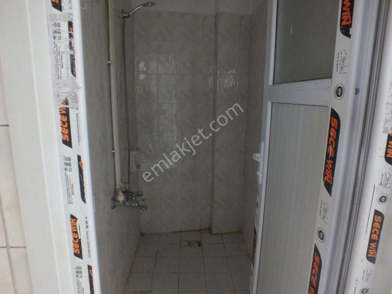 Karaman Merkez Askerlik Şubesi Karsısı 2.kat 74 M2 4 Odalı Kiralık Büro - Görsel 9
