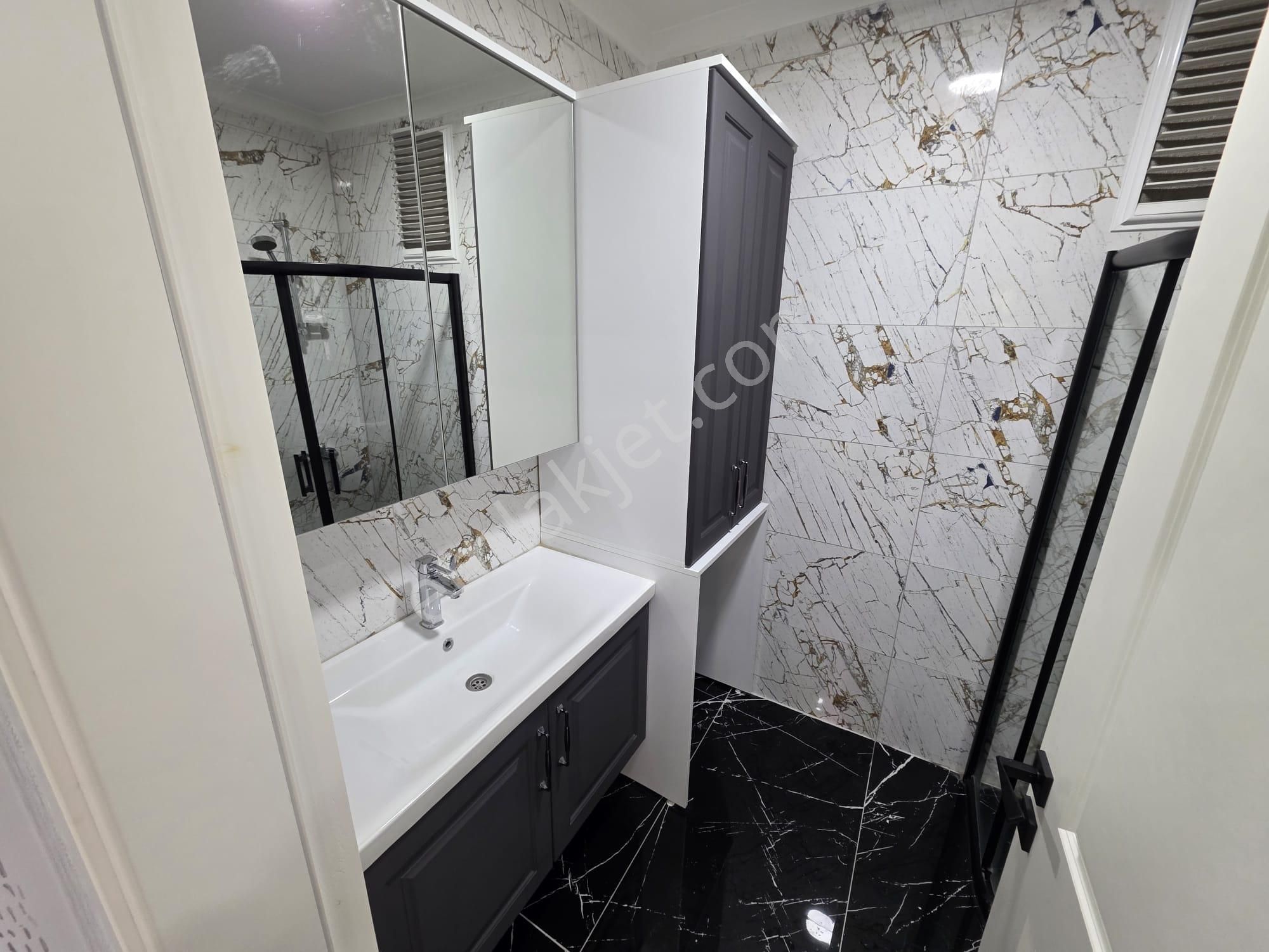 Irmaksudan Doğalğaz Kombili Cam Balkon 2+1 Öncephe Daire - Görsel 26