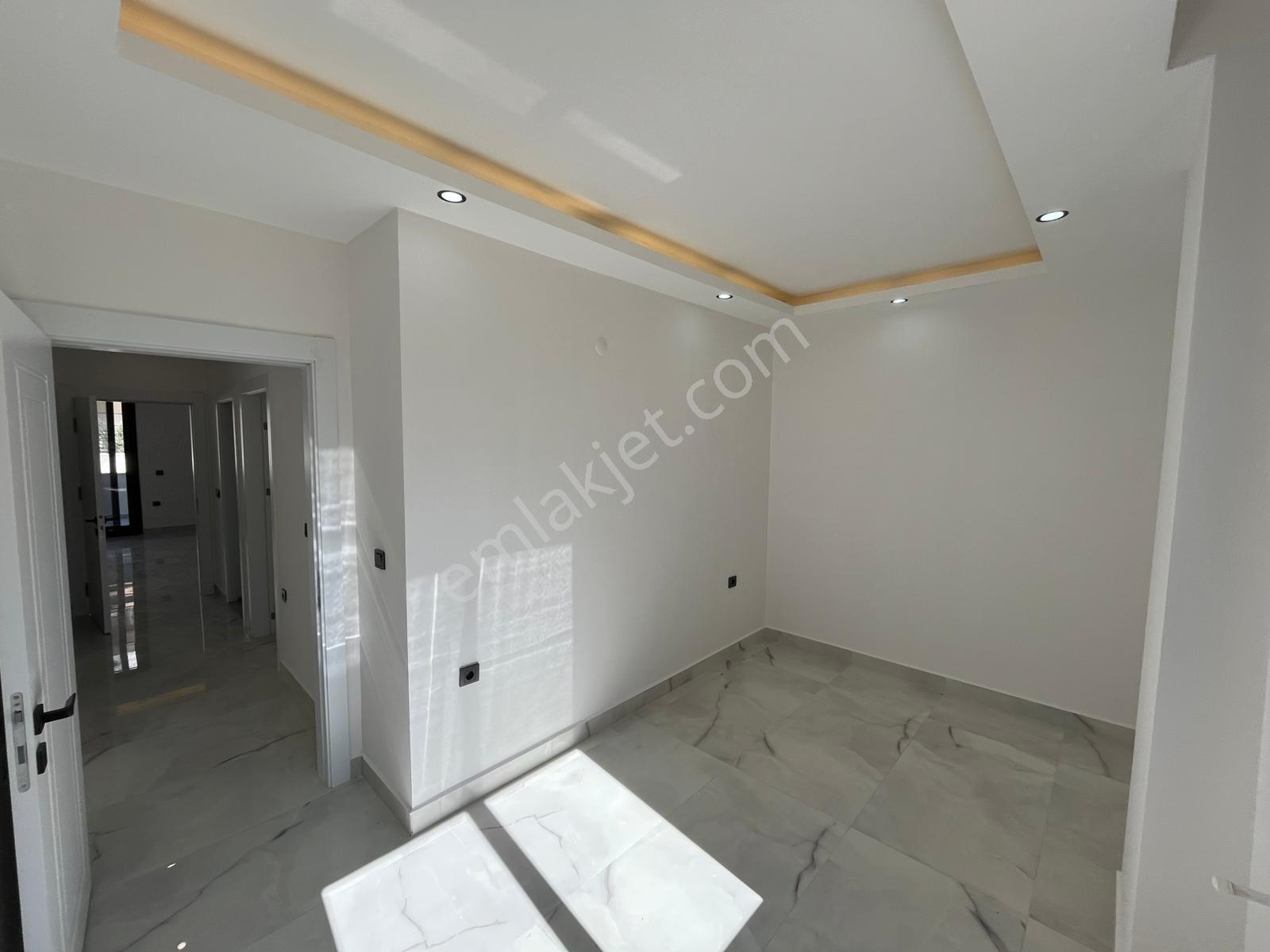 Didim Merkezde Müstakil Girişli Sıfır 3+1 Daire - Görsel 11