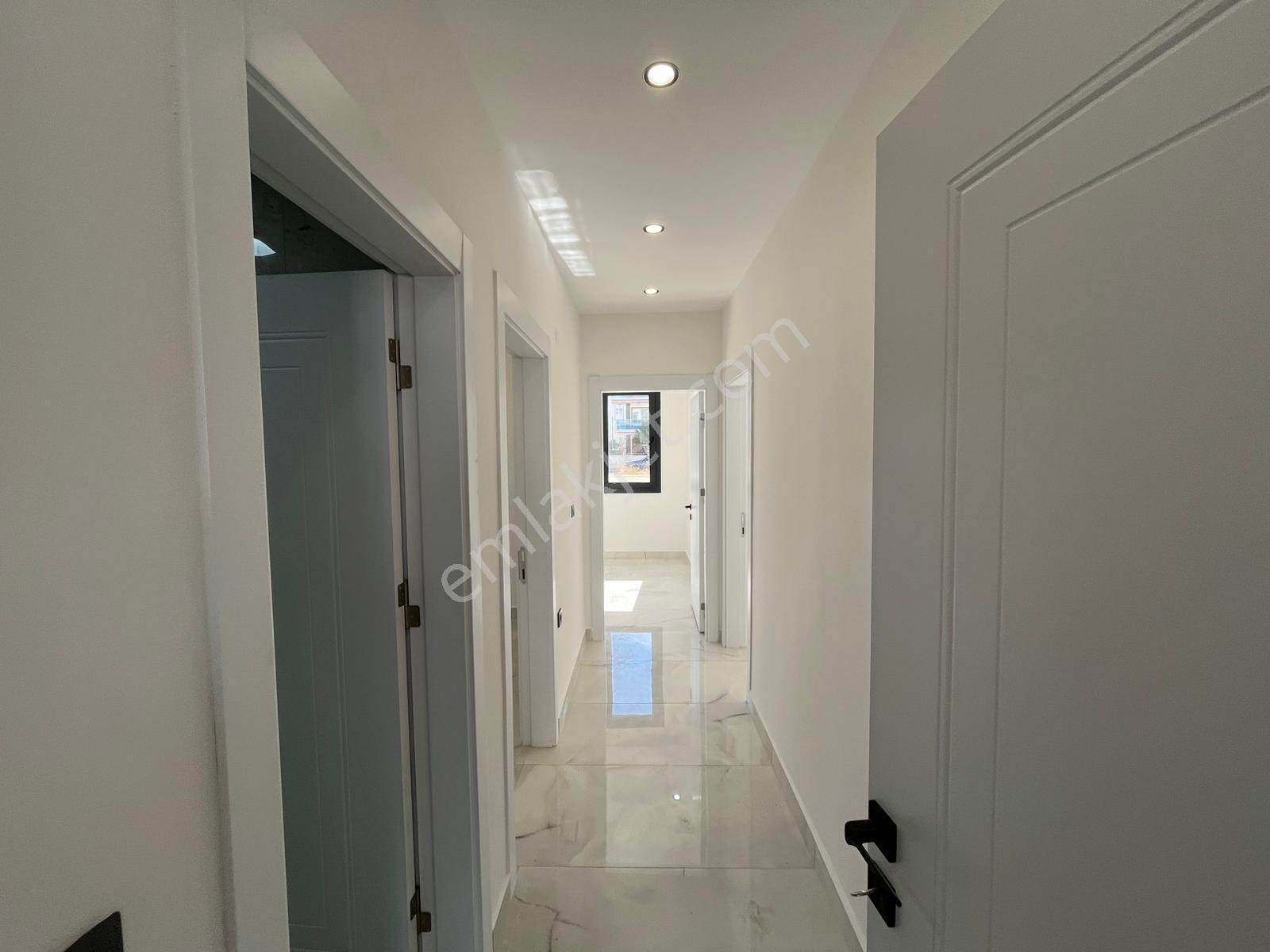 Didim Merkezde Müstakil Girişli Sıfır 3+1 Daire - Görsel 9