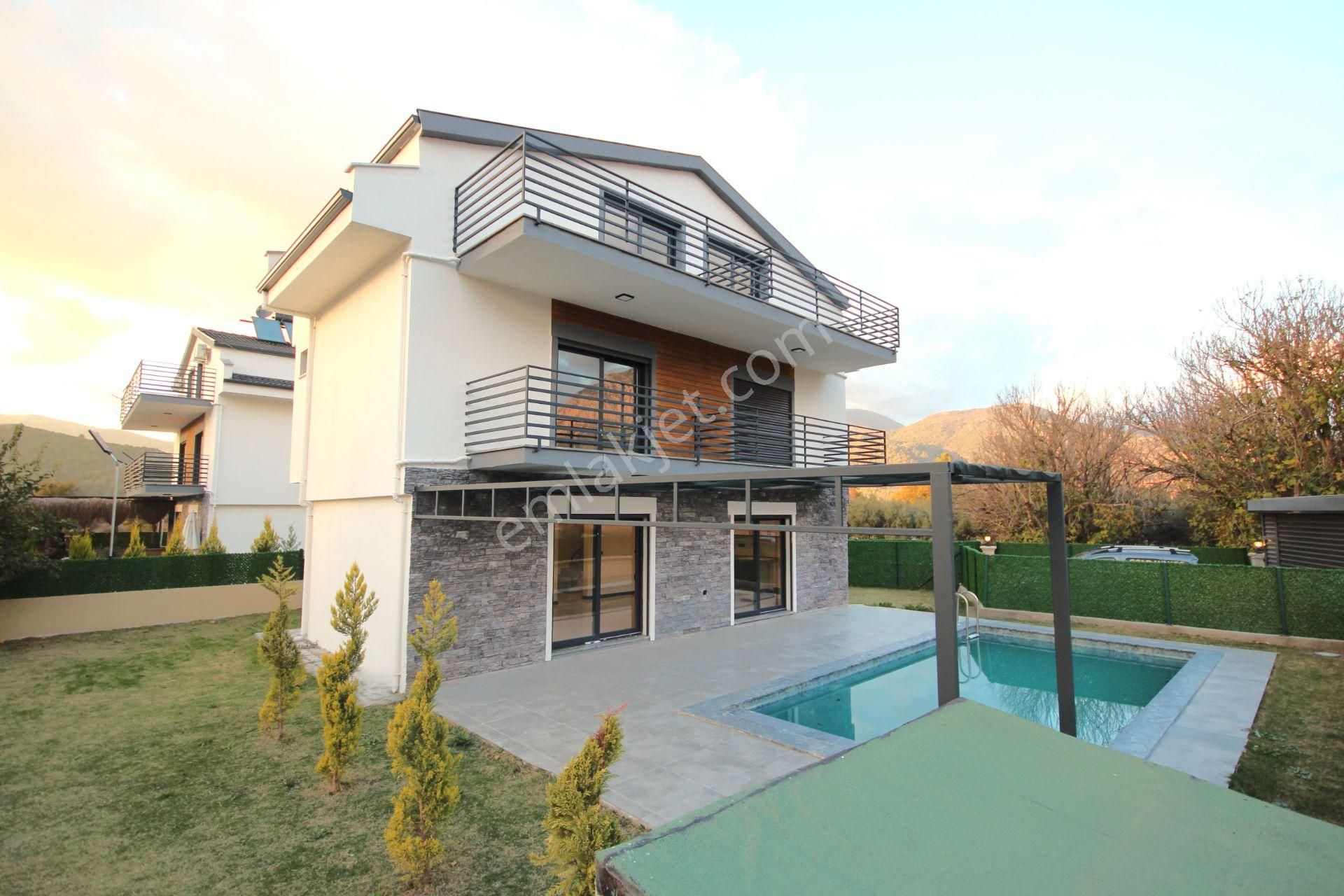 Goldhouse Dan Satılık Villa Doğa Manzaralı Fırsat Tripleks 4+1 - Görsel 24