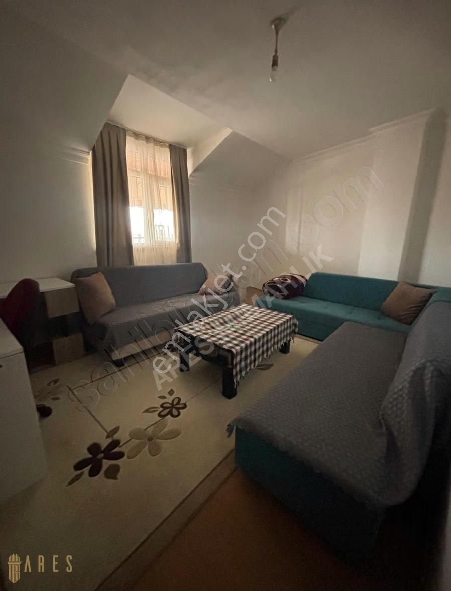 Ares 'den Metrobüs Sokağında Full Eşyalı Teras Kat - Görsel 4