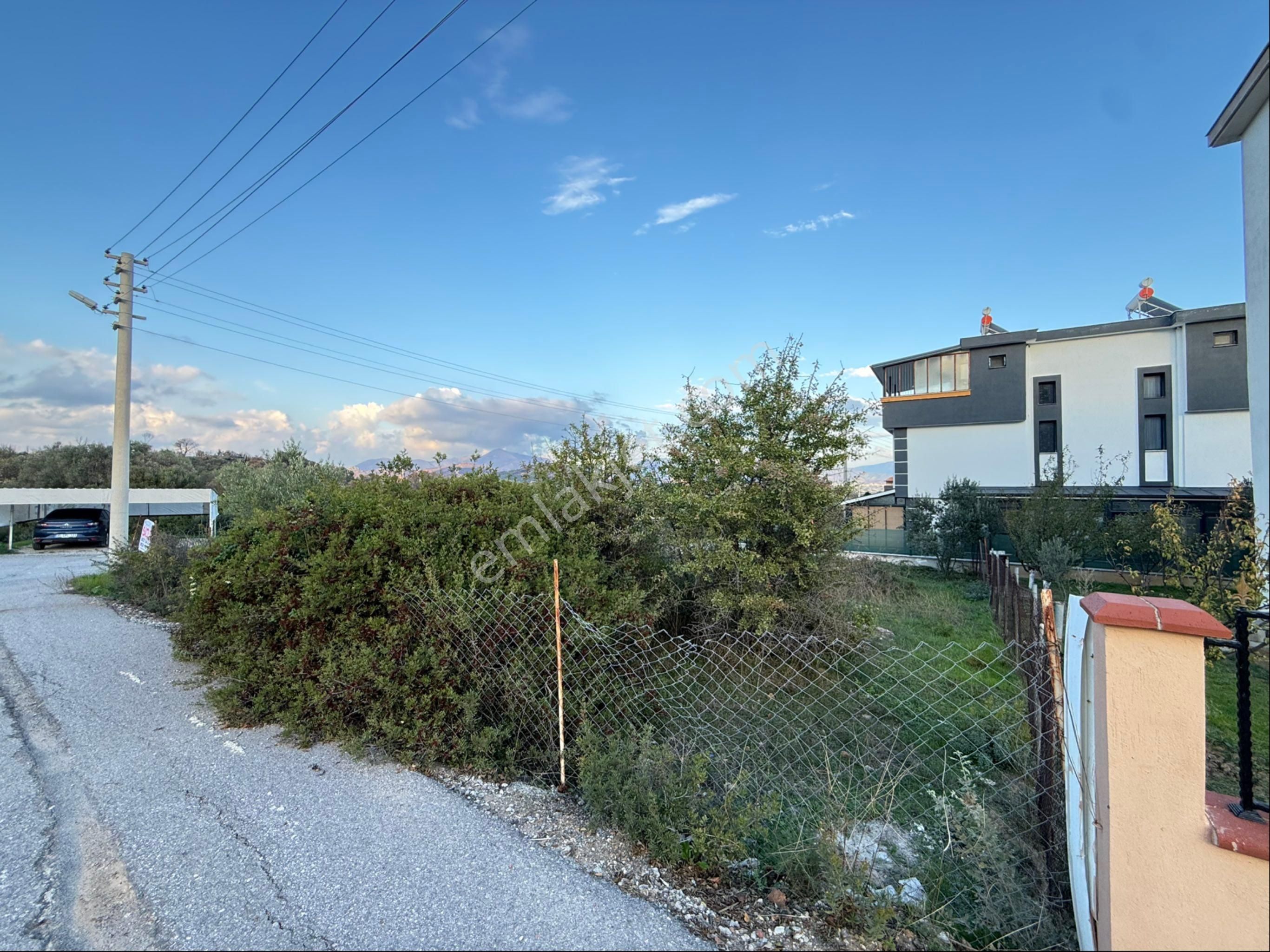 Seferihisar Doğanbey’de Satılık 285 Metre² Villa İmarlı Köşe Arsa - Görsel 2