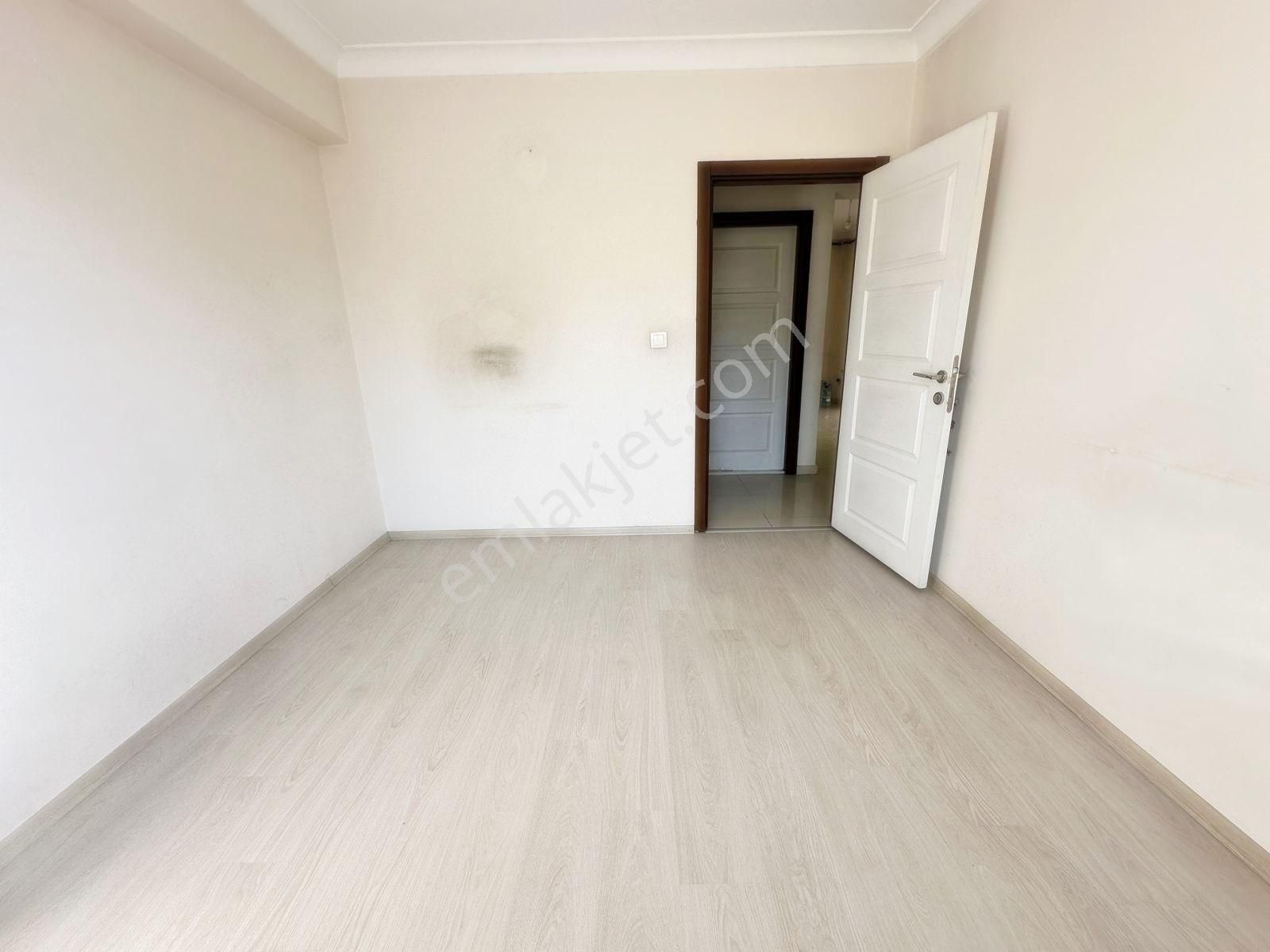 Relax'tan Ayvalı Da Site İçi 4.kat 170 M2 Teras Bal. 3+1 Kacmaz - Görsel 26