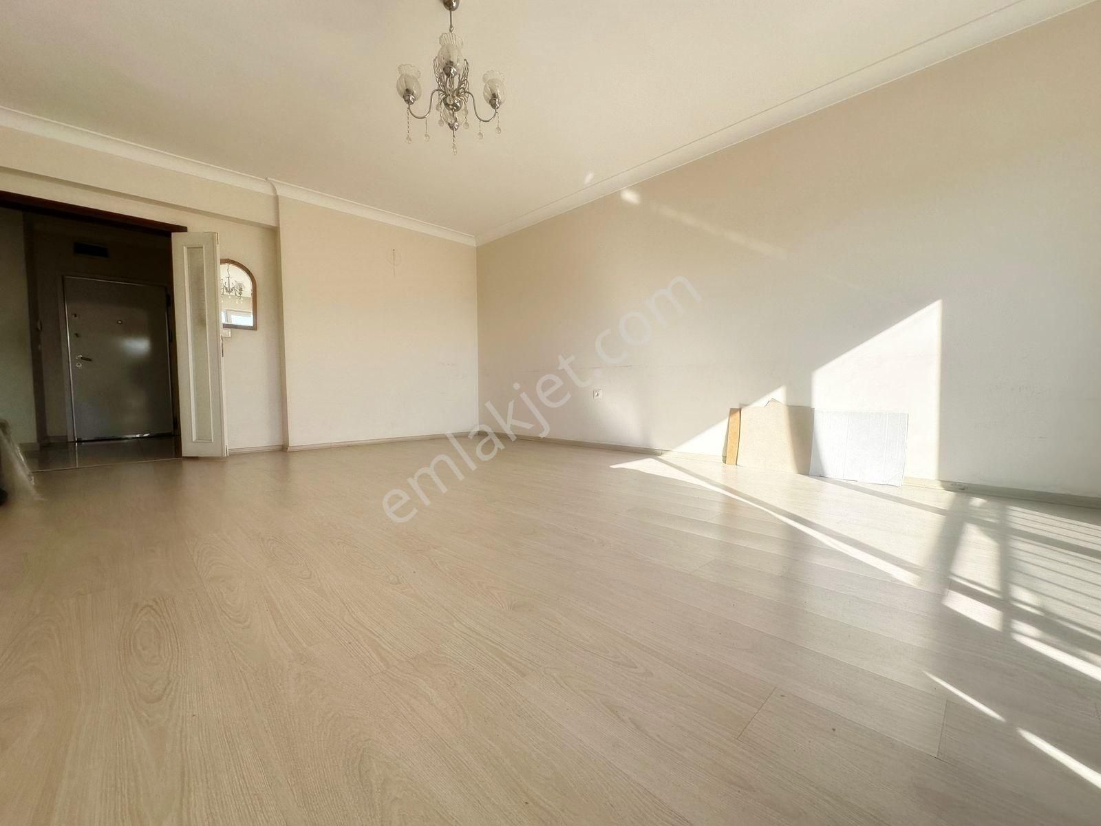 Relax'tan Ayvalı Da Site İçi 4.kat 170 M2 Teras Bal. 3+1 Kacmaz - Görsel 23