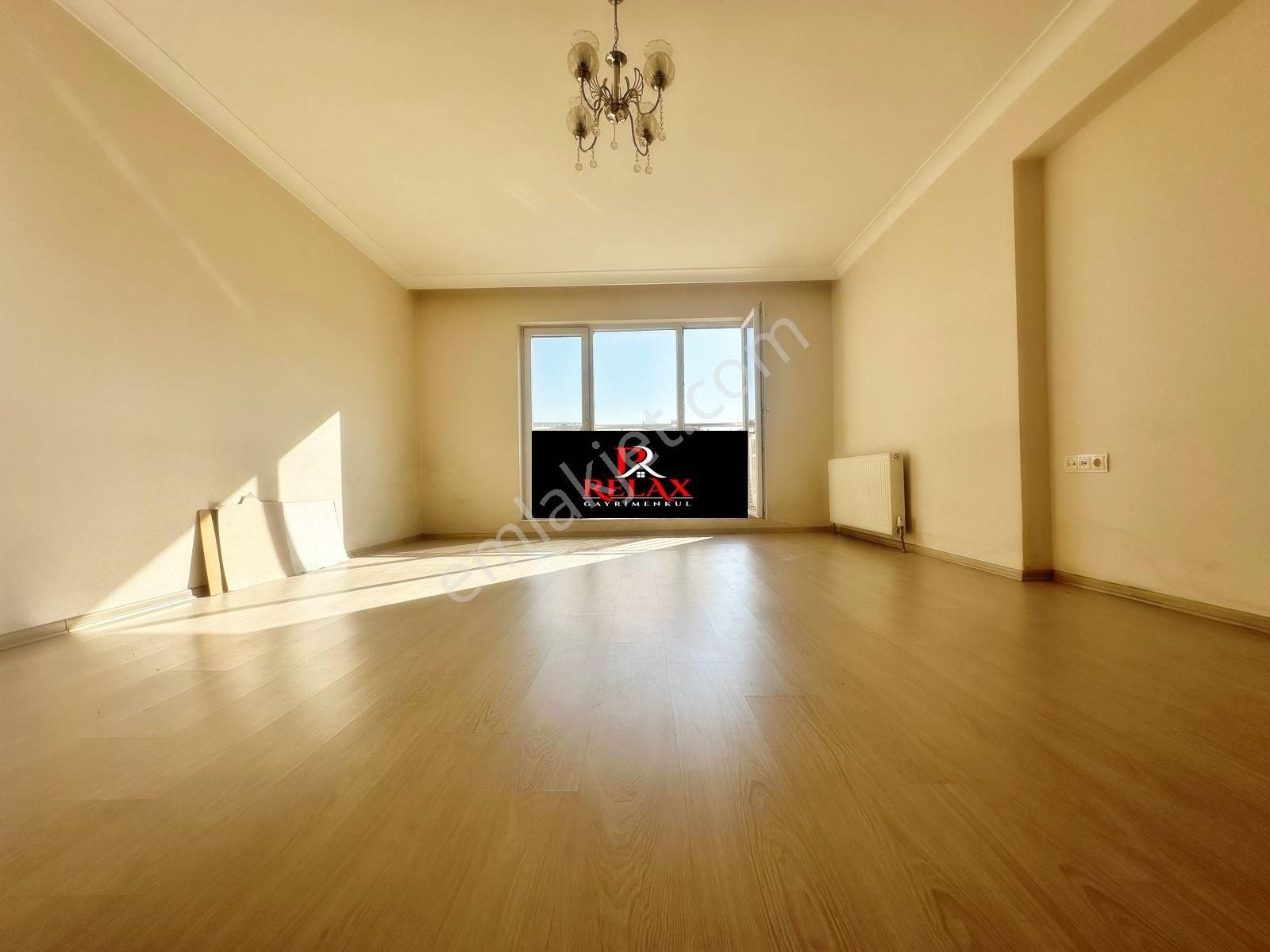 Relax'tan Ayvalı Da Site İçi 4.kat 170 M2 Teras Bal. 3+1 Kacmaz - Görsel 2