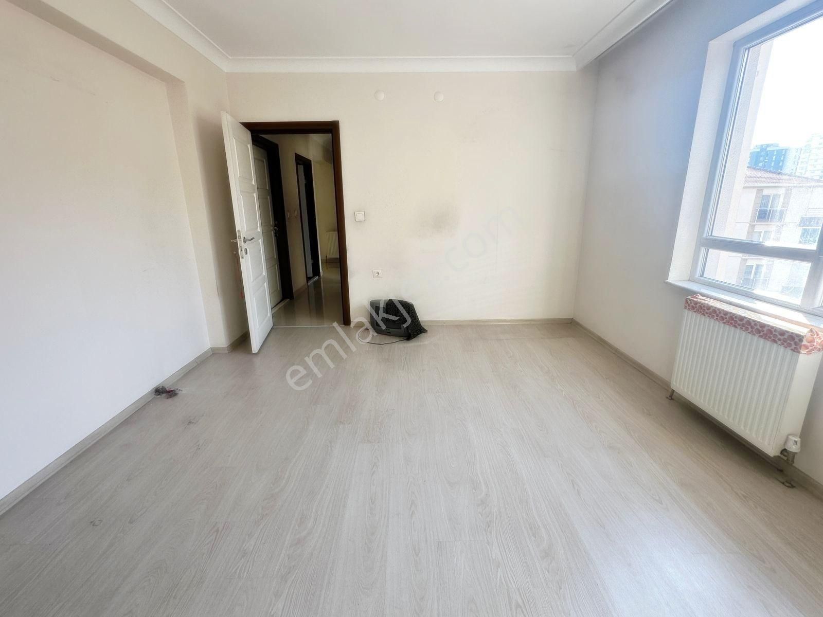 Relax'tan Ayvalı Da Site İçi 4.kat 170 M2 Teras Bal. 3+1 Kacmaz - Görsel 18