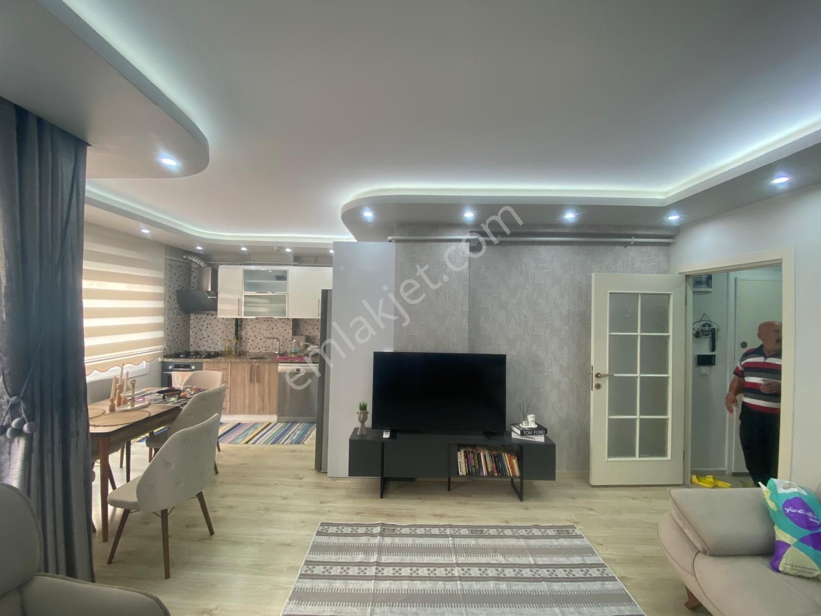 Prestij'den Güvenevler'de Forum Civarı Doğalgazlı 3+1 Daire - Görsel 3