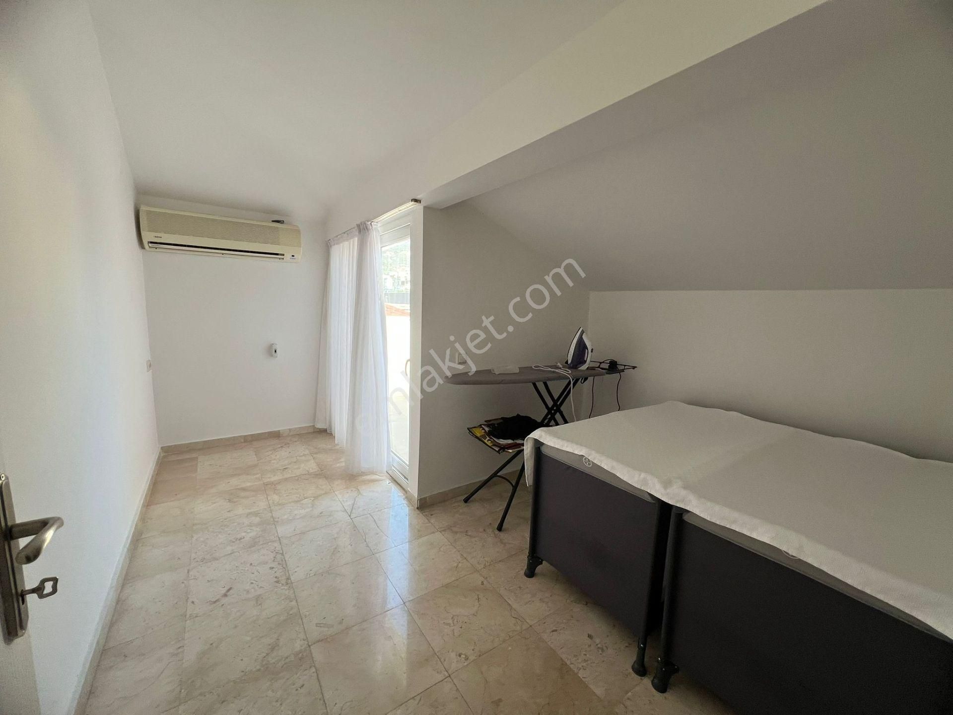 Alanya Oba Da 3+1 Ayrı Mutfak Eşyalı Dubleks Daire - Görsel 23