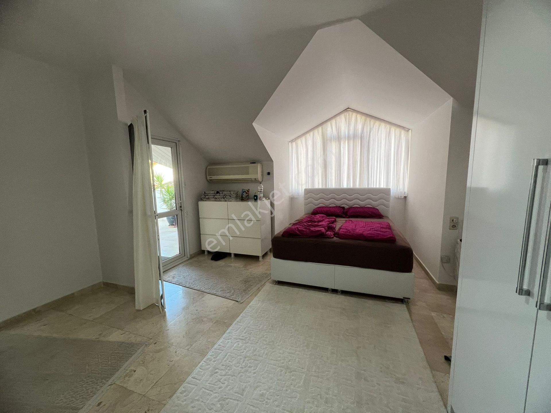 Alanya Oba Da 3+1 Ayrı Mutfak Eşyalı Dubleks Daire - Görsel 13