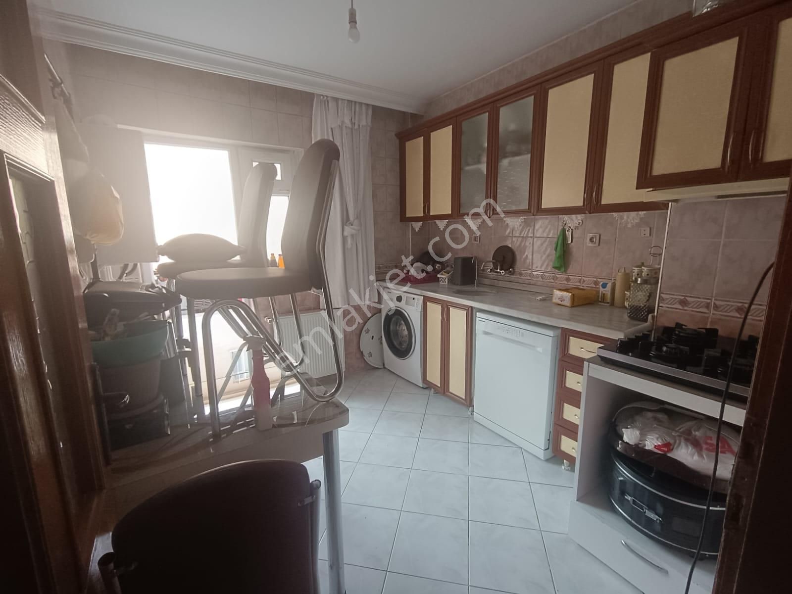 Sincan Akşemsettin Mh De 3+1 Bağımsız Ara Katta Deprem Projeli Daire