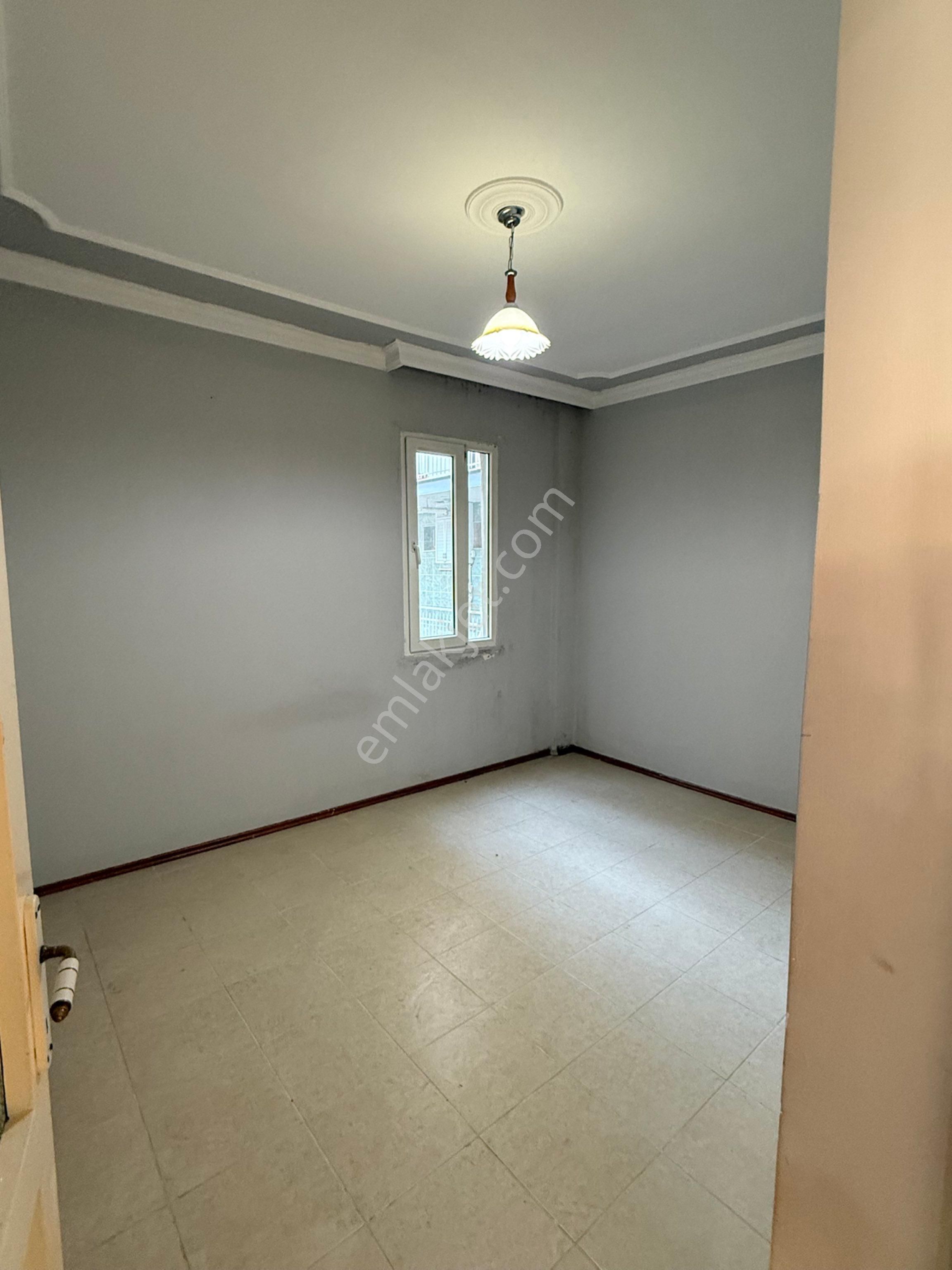 Şirinyer Merkeze , İzbana Ve Pazaryerine 5 Dk Yürüme Mesafesinde Doğalgazlı, Kombili Arakat - Görsel 14