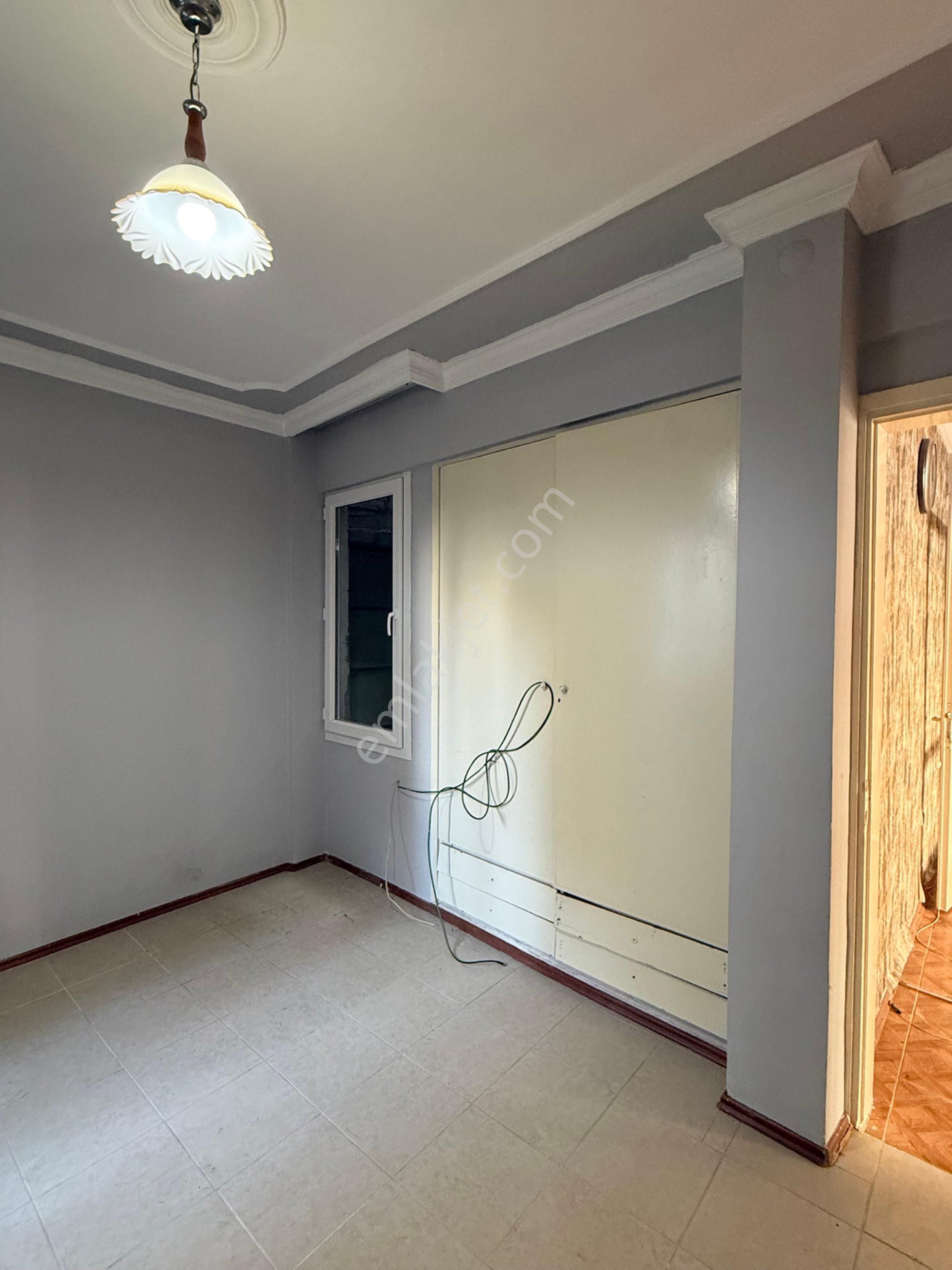 Şirinyer Merkeze , İzbana Ve Pazaryerine 5 Dk Yürüme Mesafesinde Doğalgazlı, Kombili Arakat - Görsel 13