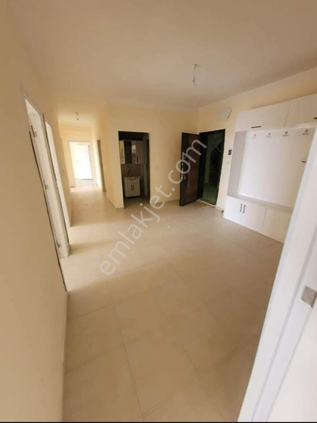 Kosova'da İtfaiye Arkası 4+1 Kapalı Otoparklı Ebebeyn Banyolu Sıfır Ayarında Kiralık Daire - Görsel 2