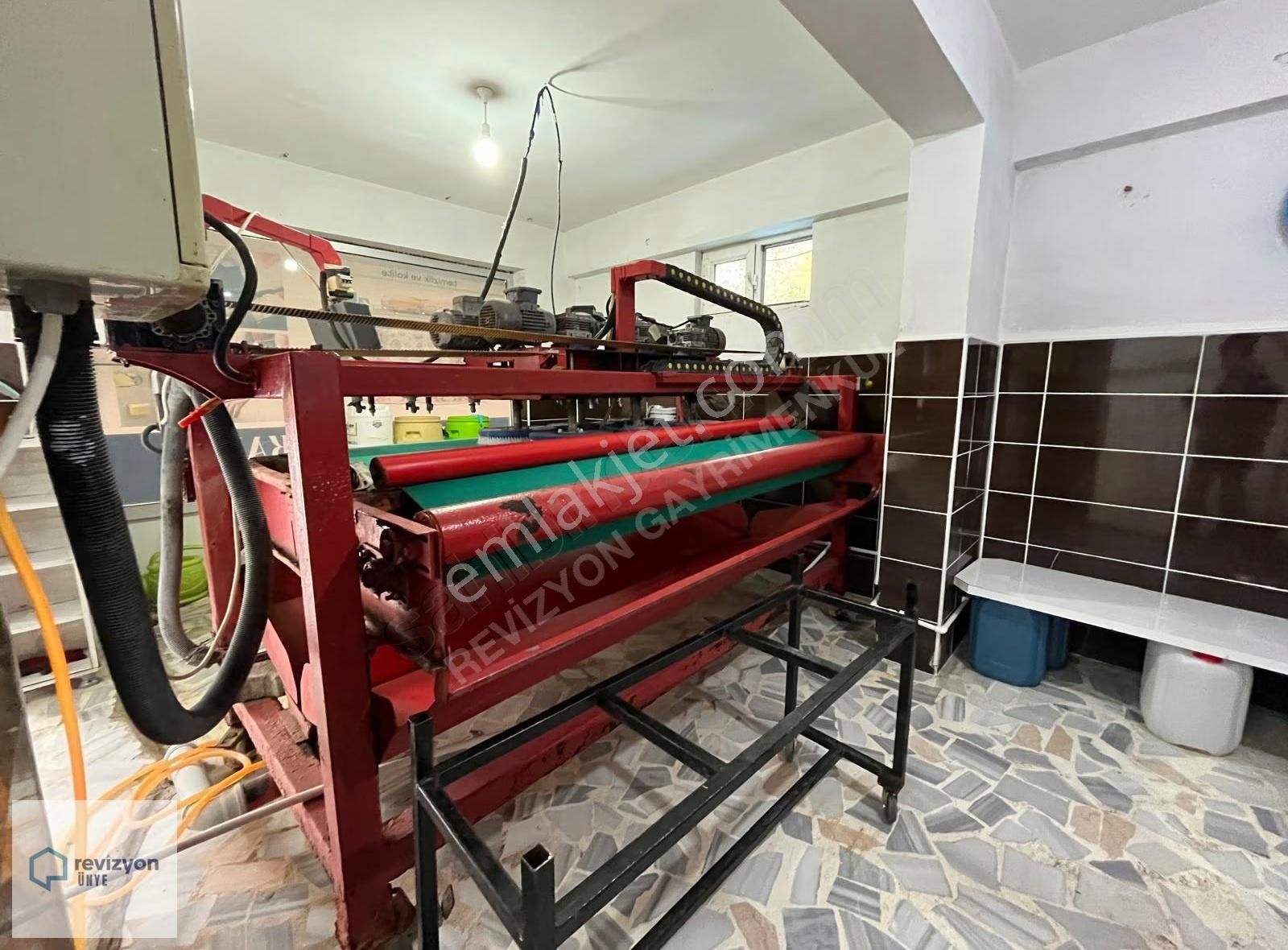 Revizyon'dan Çınarlık Mah. Devren Kiralık Halı Yıkama Fırsatı!!! - Görsel 2