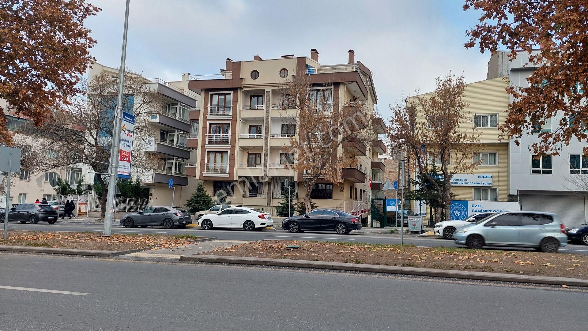 Beşevlerde Genç Binada 2+1 Kombili - Ön Ara Kat- Asansörlü - Kapalı Otoparklı- - Görsel 16