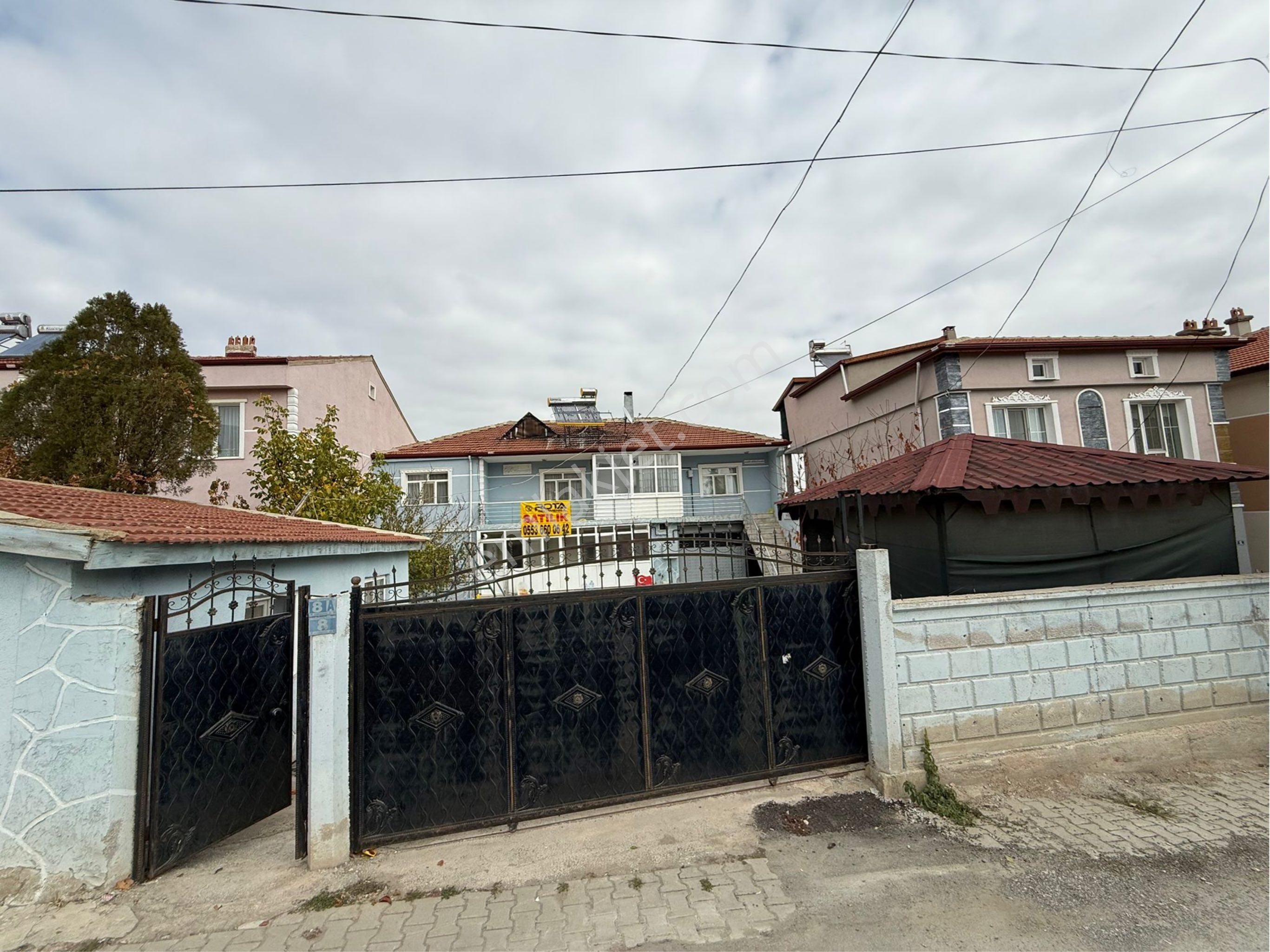 📍 Rota’dan Satılık Yunak Yeni Mah.2 Katlı Müstakil Daire