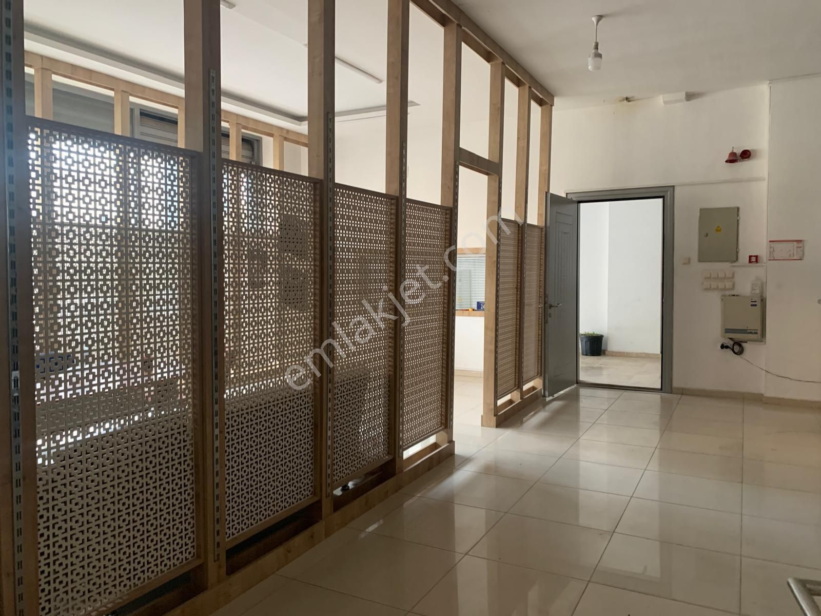 Turyap Leyla Akçınar'dan Vişne Cad. 300 M2 Giriş Kat Kiralık - Görsel 17