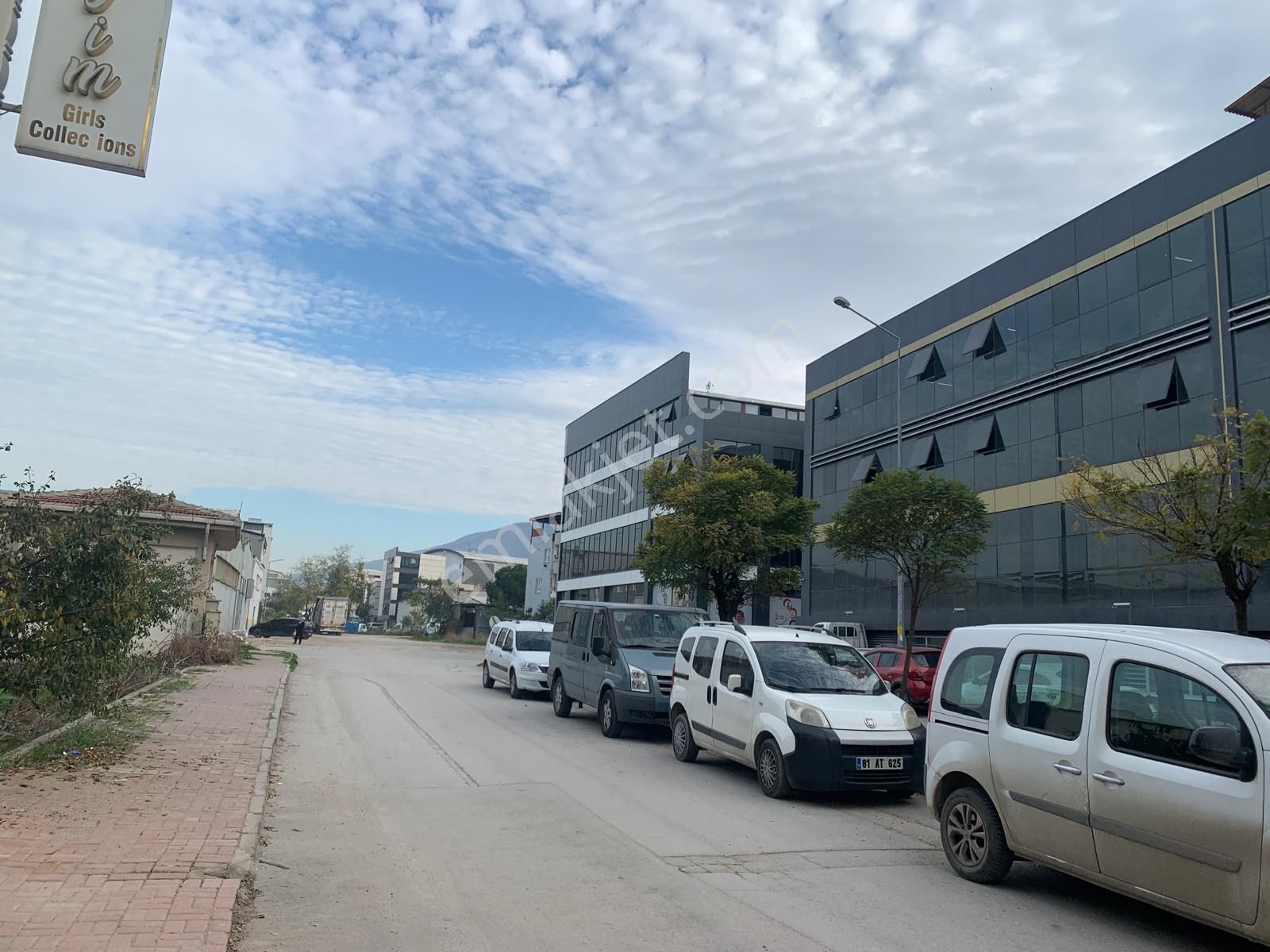 Turyap Leyla Akçınar'dan Vişne Cad. 300 M2 Giriş Kat Kiralık - Görsel 6