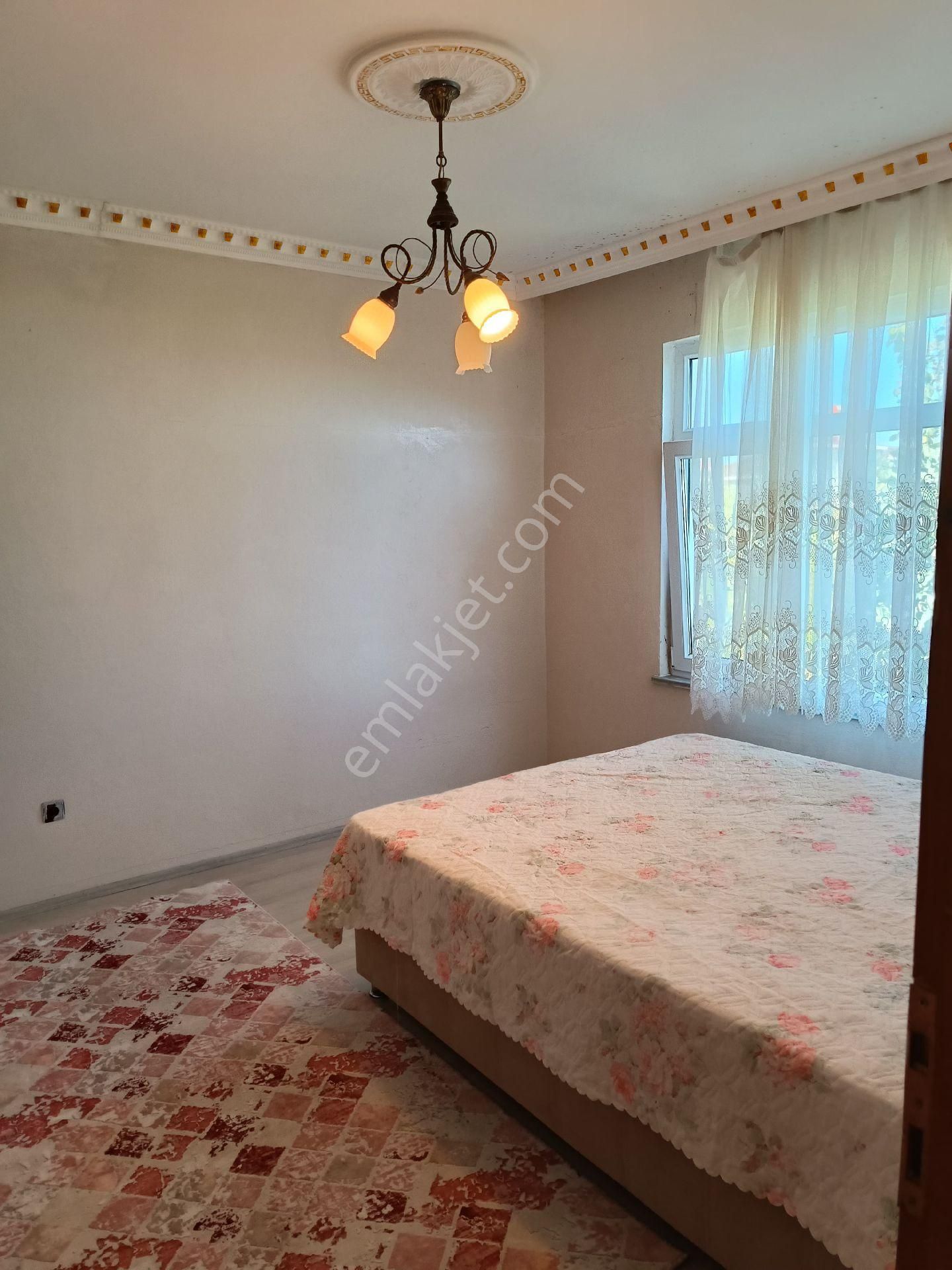 Karaburunda Deniz Ve Orman Manzaralı Eşyalı Hazır Kiralık Villa - Görsel 17