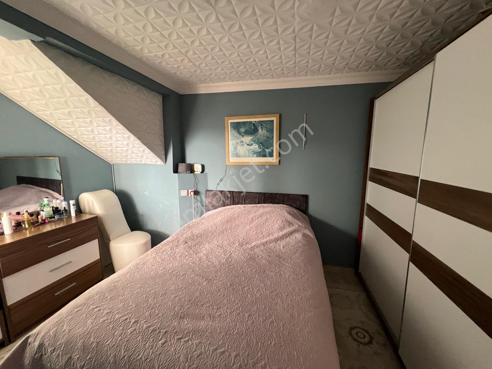 Bağla Bank Evlerinde 115 M² + Depolu, Çift Balkonlu 3+1 Daire - Görsel 4