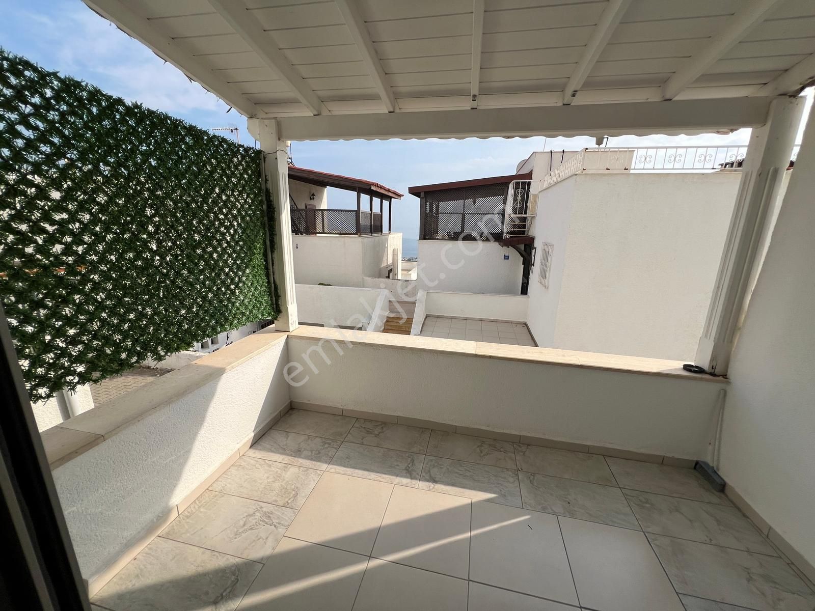 Bağla Bank Evlerinde 115 M² + Depolu, Çift Balkonlu 3+1 Daire - Görsel 21