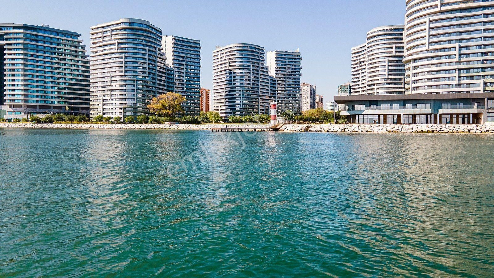 İstanbul Bakırköy'de Lüks Olanaklara Sahip Site İçinde Daireler - Görsel 3