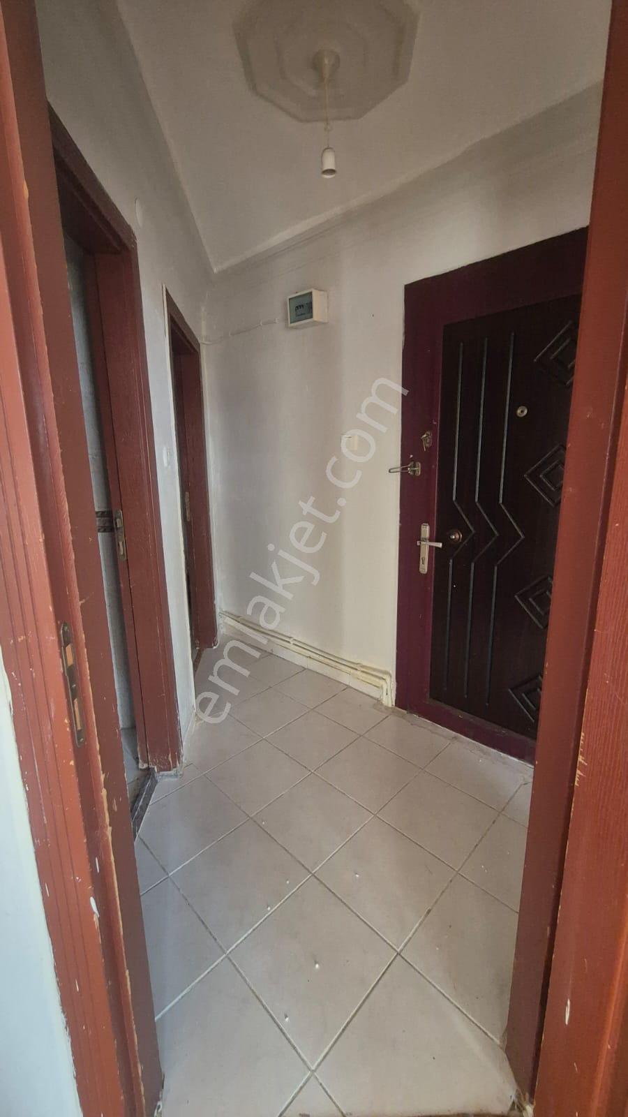 Gazi Göbeğe Yürüme Mesafesinde Düz Giriş 2+1 Satılık Kupon Daire !! - Görsel 10