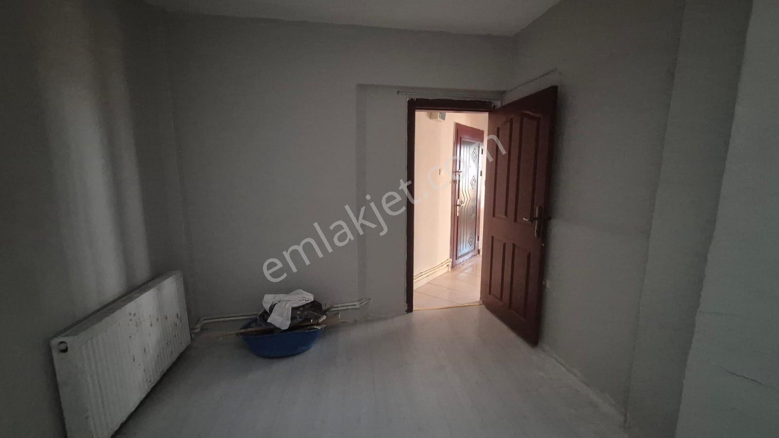 Gazi Göbeğe Yürüme Mesafesinde Düz Giriş 2+1 Satılık Kupon Daire !! - Görsel 16