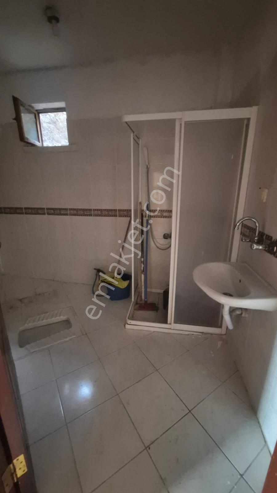 Gazi Göbeğe Yürüme Mesafesinde Düz Giriş 2+1 Satılık Kupon Daire !! - Görsel 15