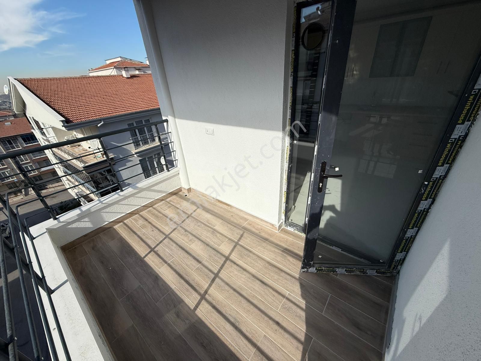 Ovacıkta Satılık Katta Ultra Lüks Yapılı 3+1 Daire - Görsel 7