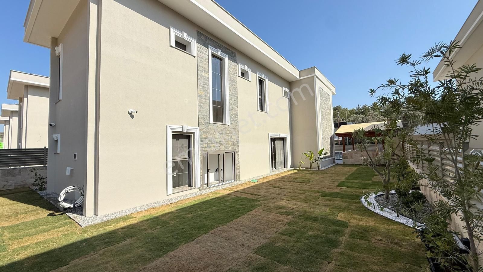 Kuşadası Yavansu Mevkisinde Satılık Müstakil Özel Havuzlu Villa - Görsel 13