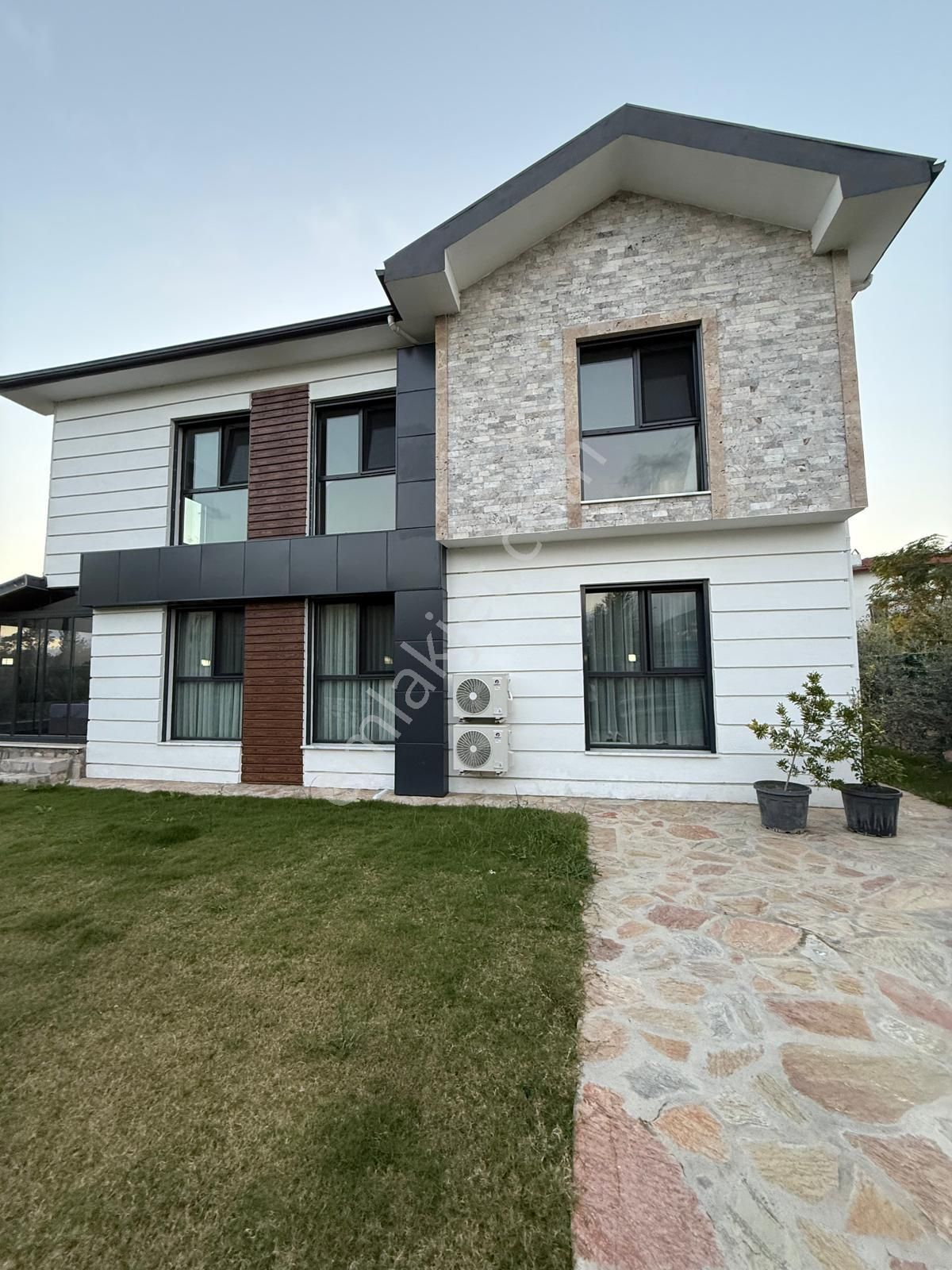 Stop’tan Dalaman Şerefler *427 M2 Arsa Paylı Havuzlu* 4+1 Dubleks Villa - Görsel 4