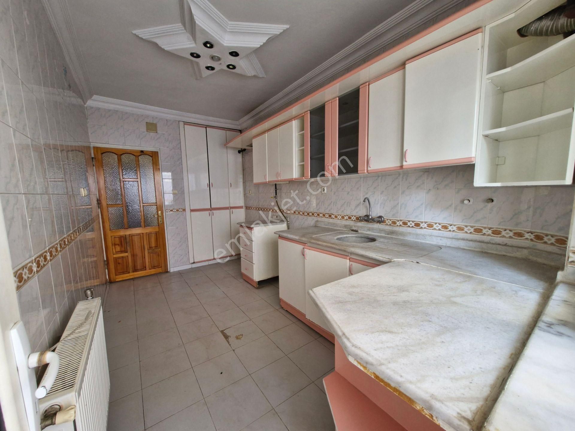 Güneykent Tramvay Durağı Yanında Kiralık 2+1 Daire - Görsel 12