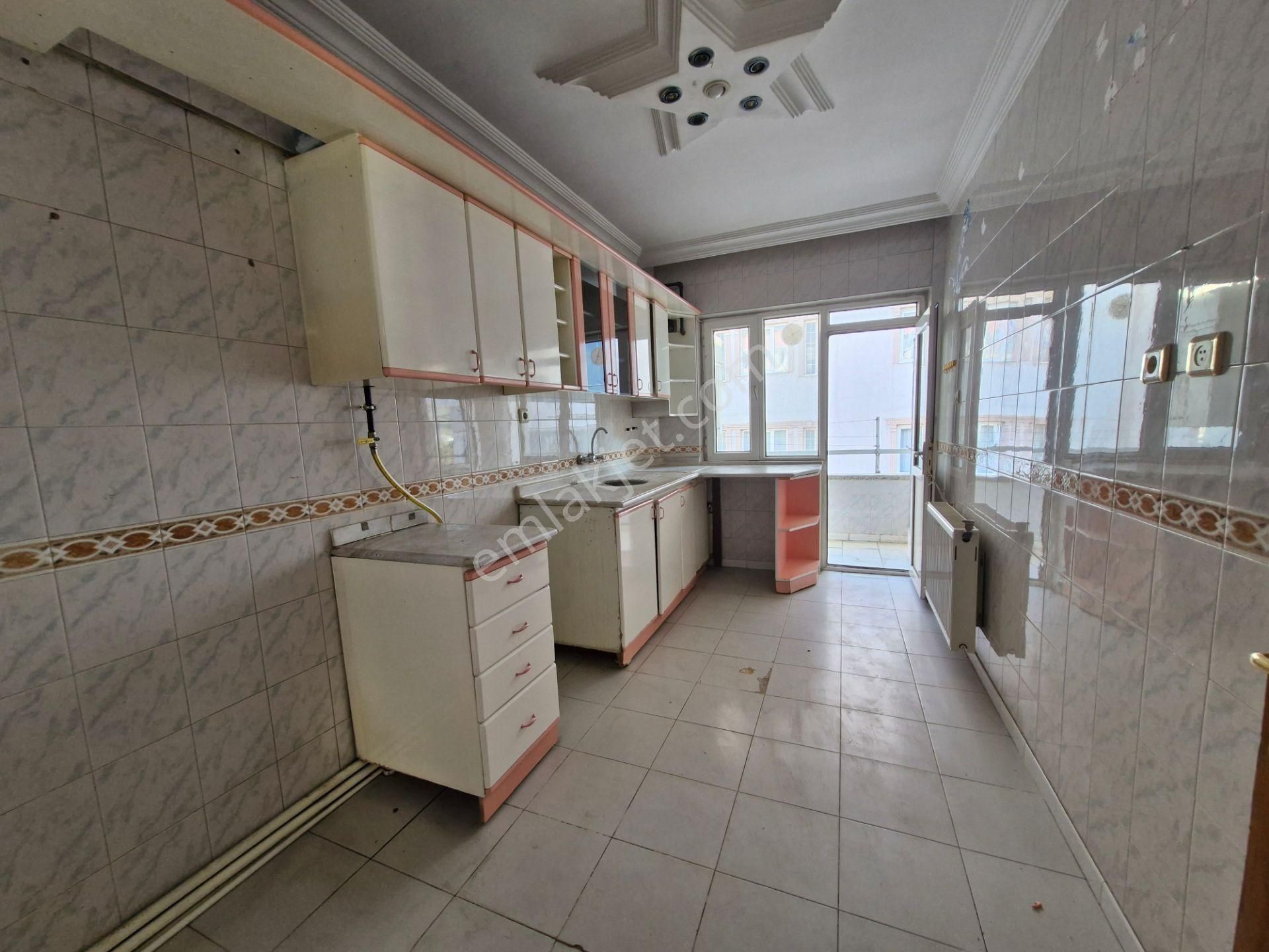 Güneykent Tramvay Durağı Yanında Kiralık 2+1 Daire - Görsel 4